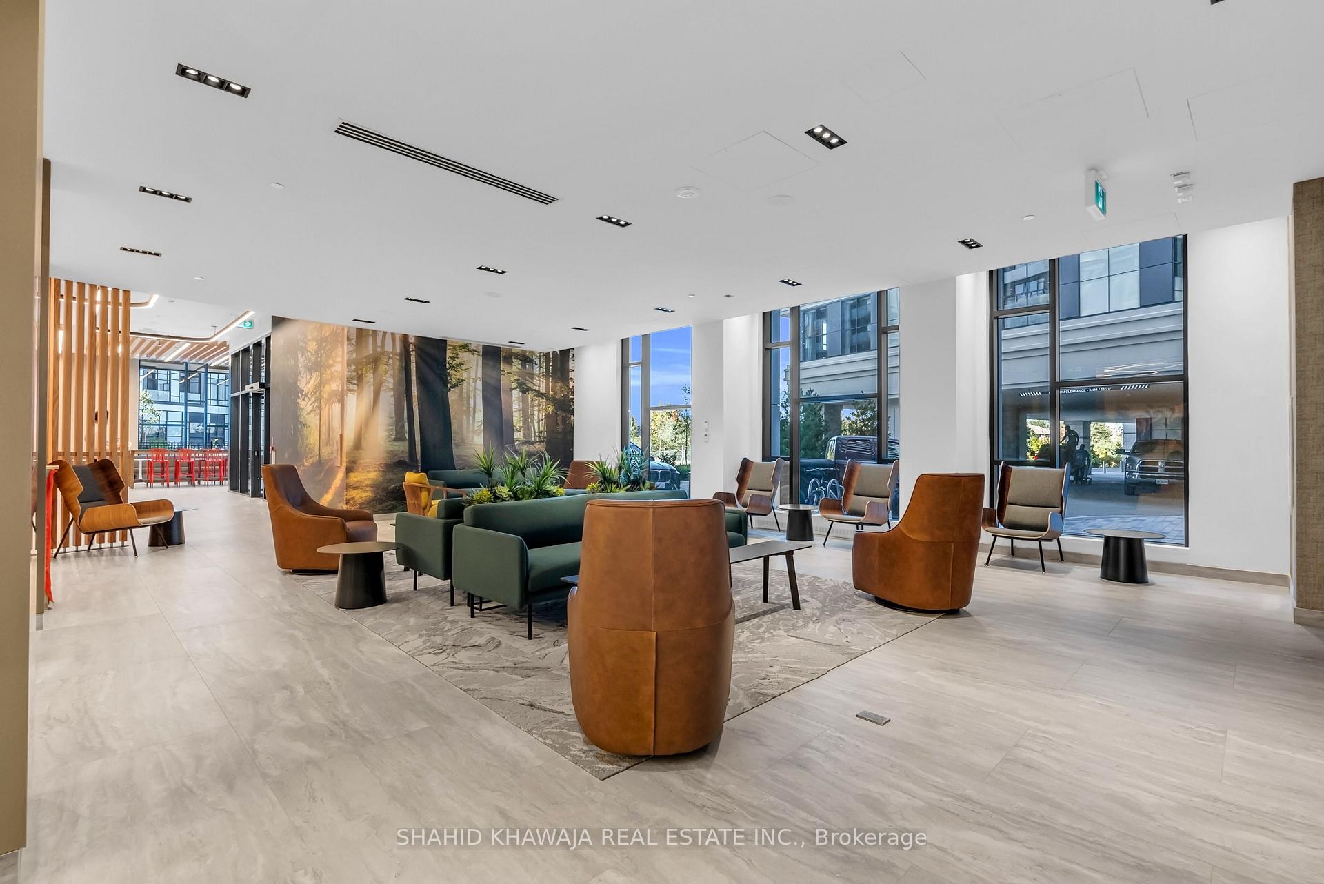 2485 Eglinton Avenue W 1415