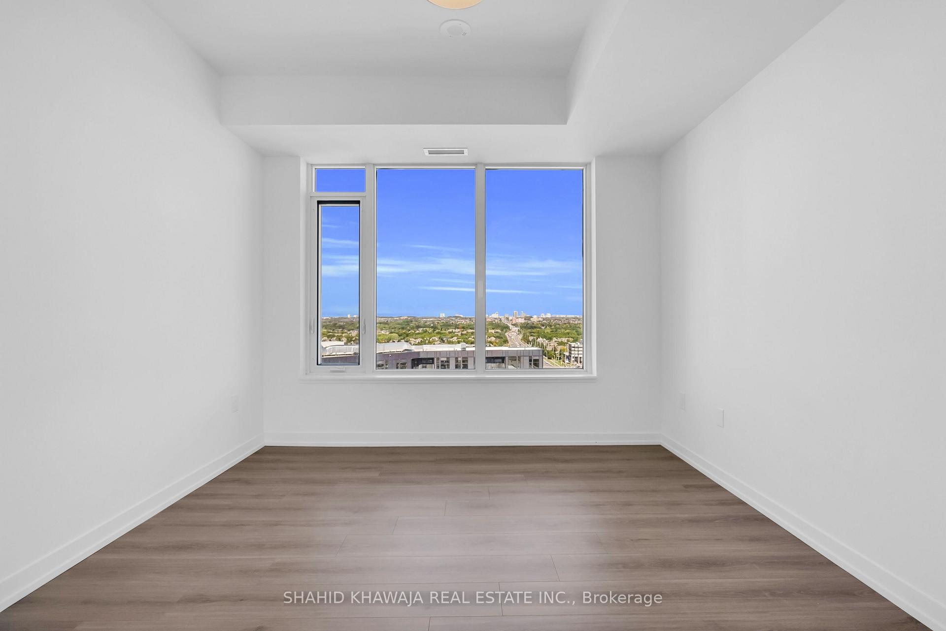 2485 Eglinton Avenue W 1415