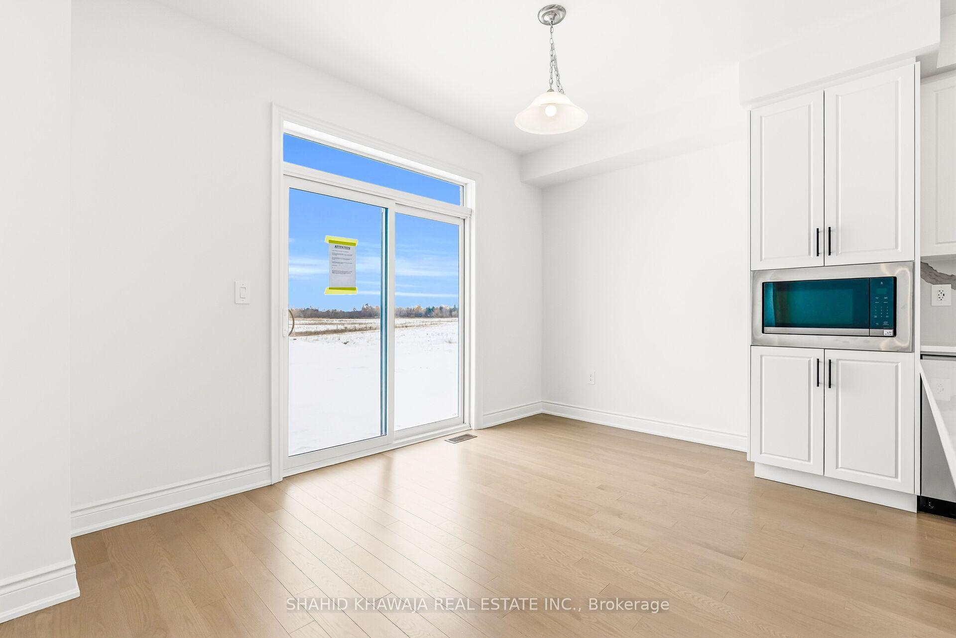 61 Circleview Crescent