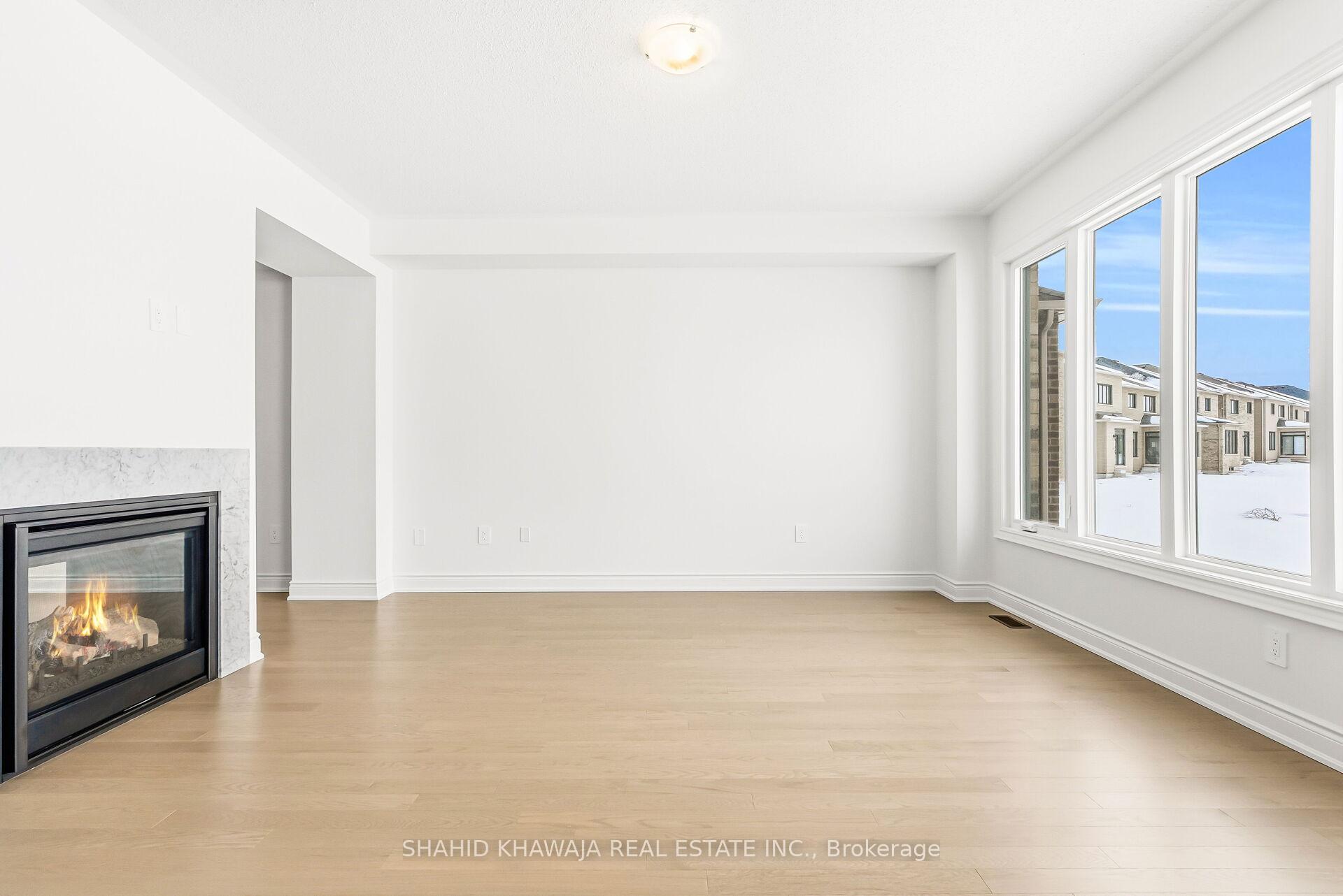 61 Circleview Crescent