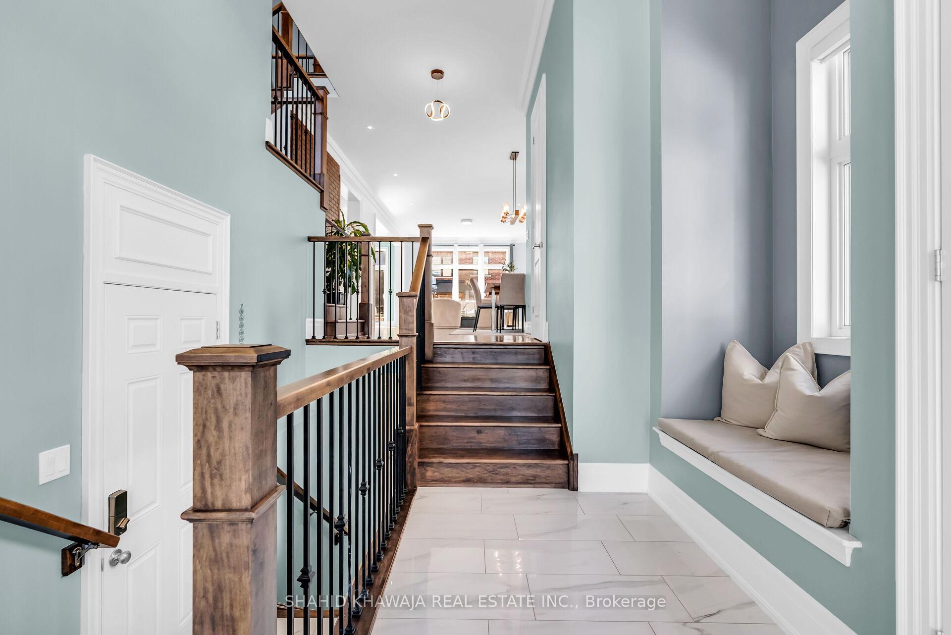 1417 Varelas Passage