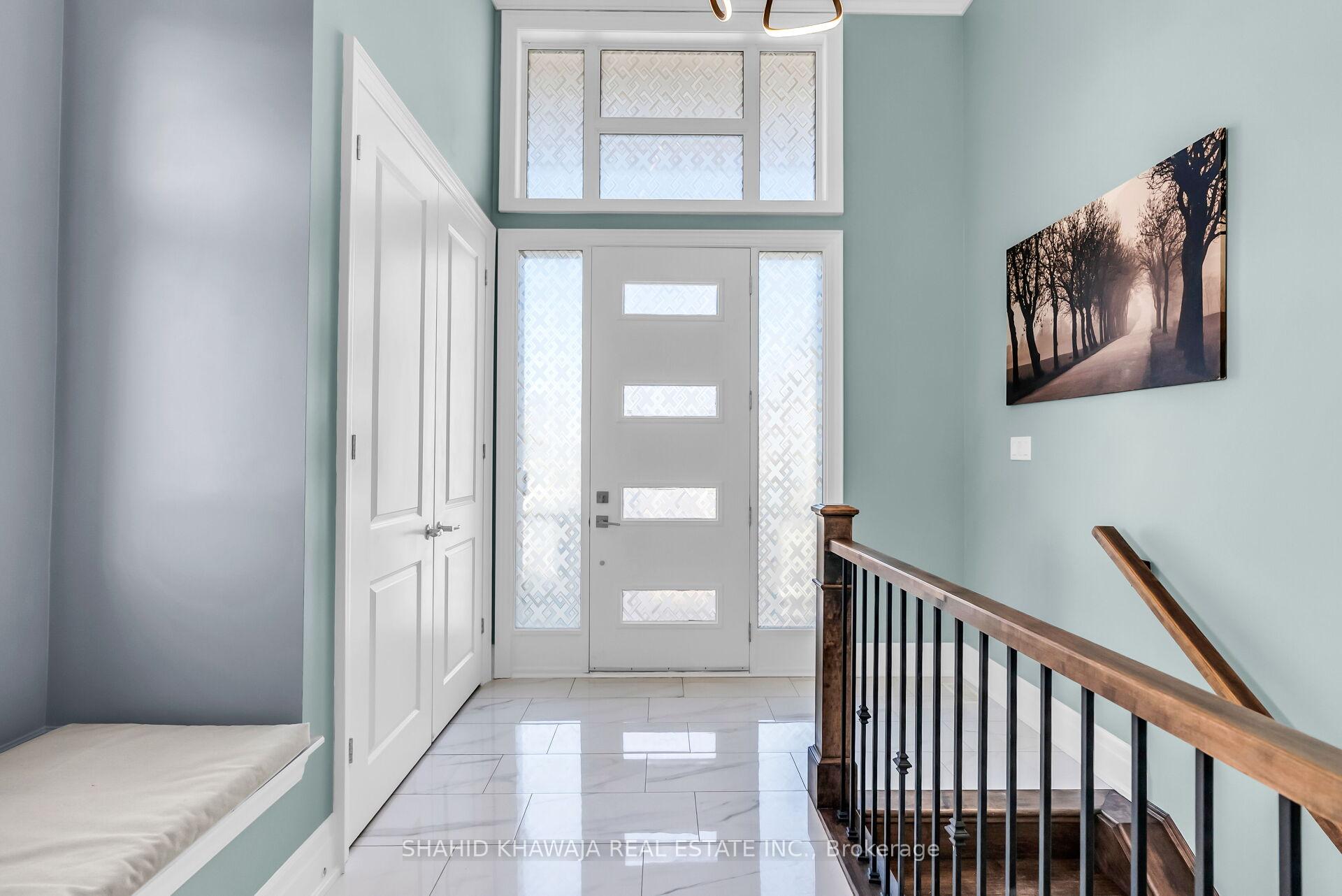 1417 Varelas Passage