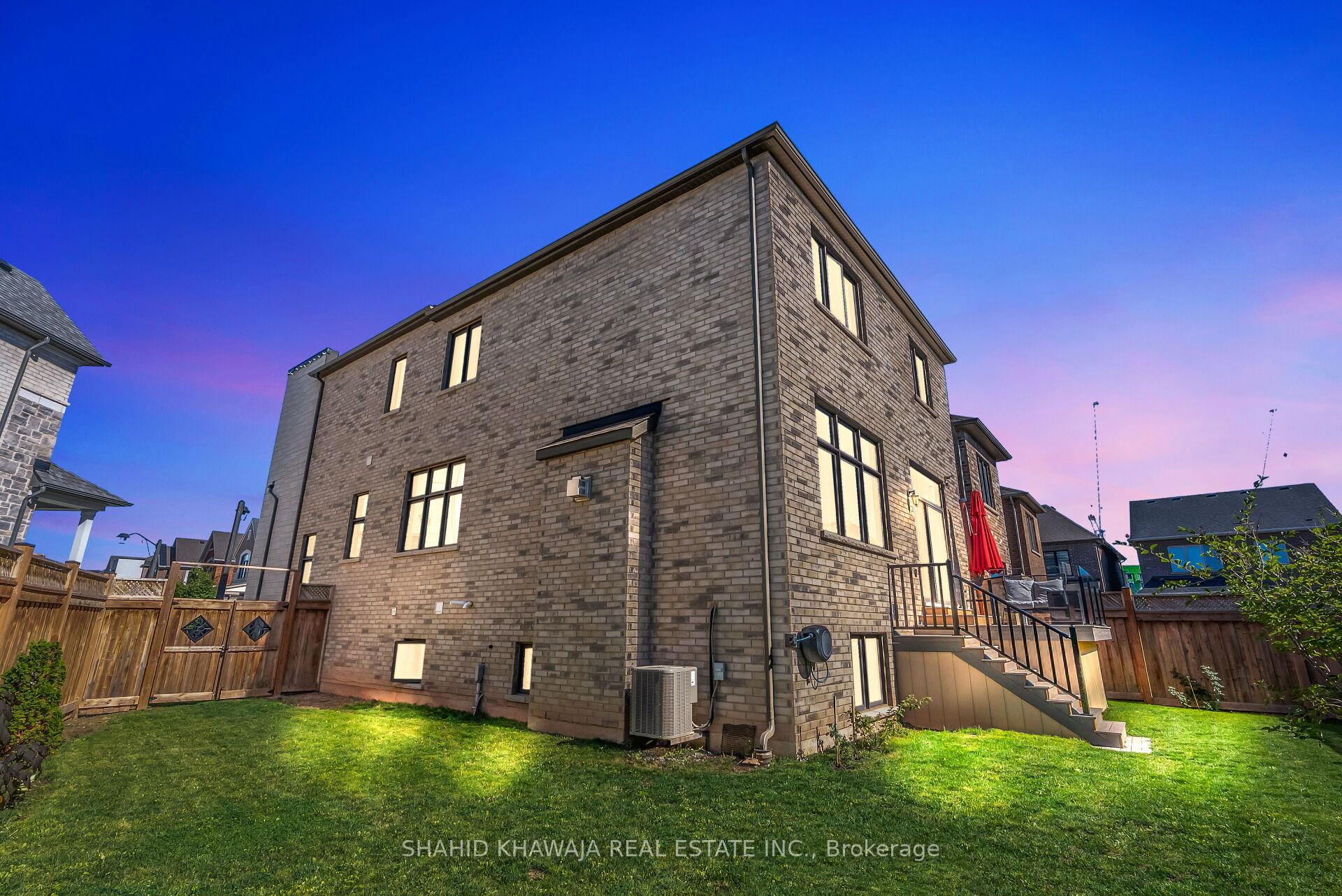 1417 Varelas Passage