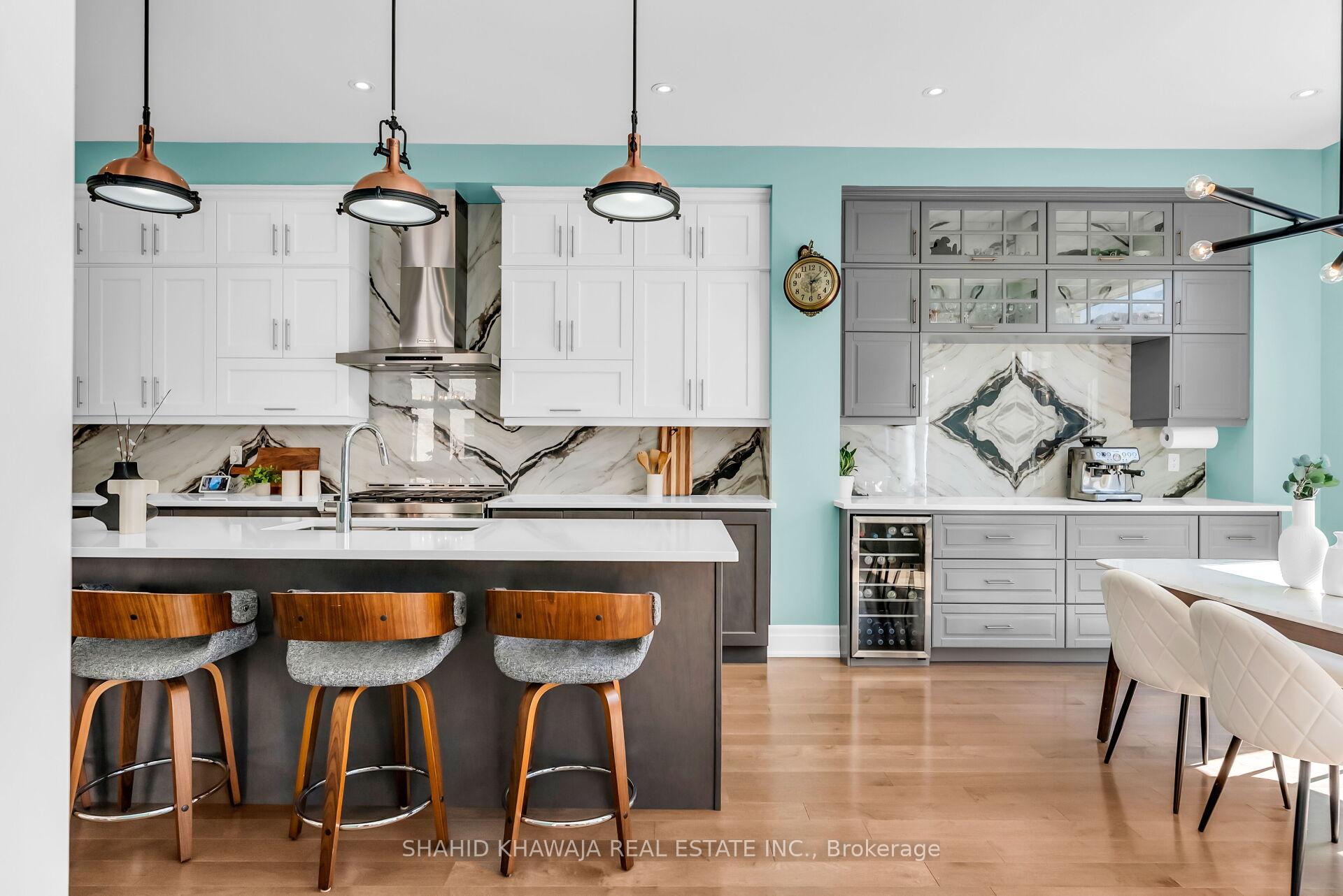 1417 Varelas Passage