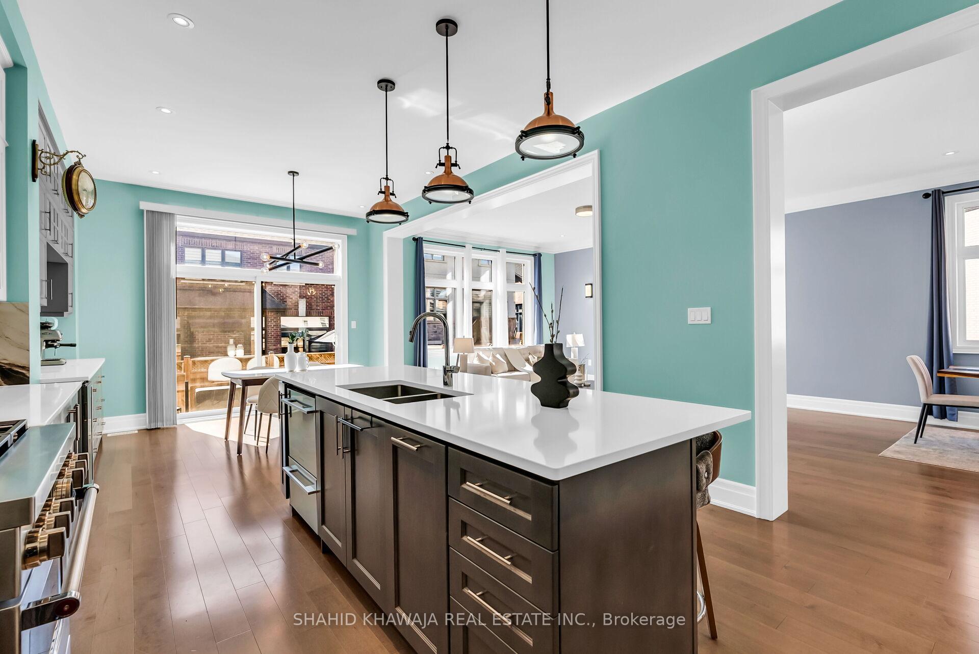 1417 Varelas Passage