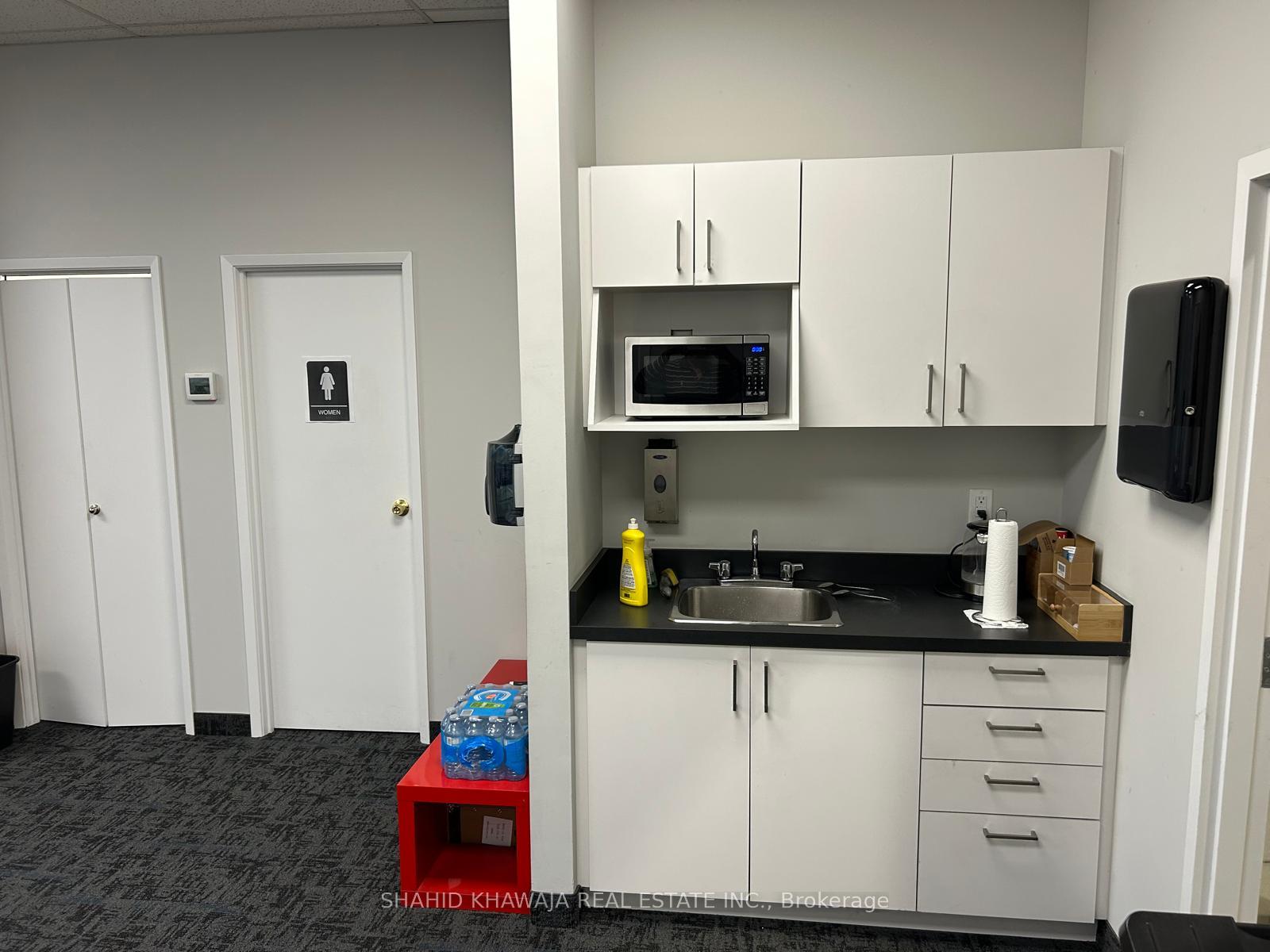 4060 Ridgeway Drive Unit 4