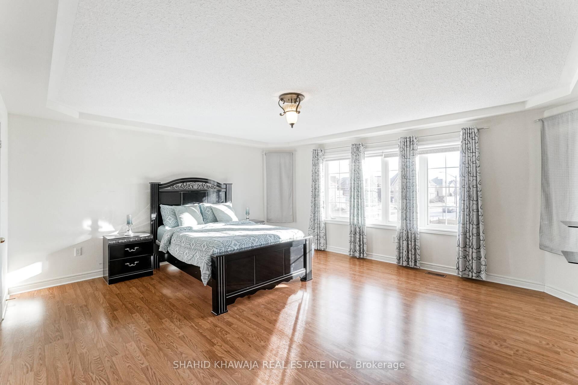 4772 Half Moon Grove