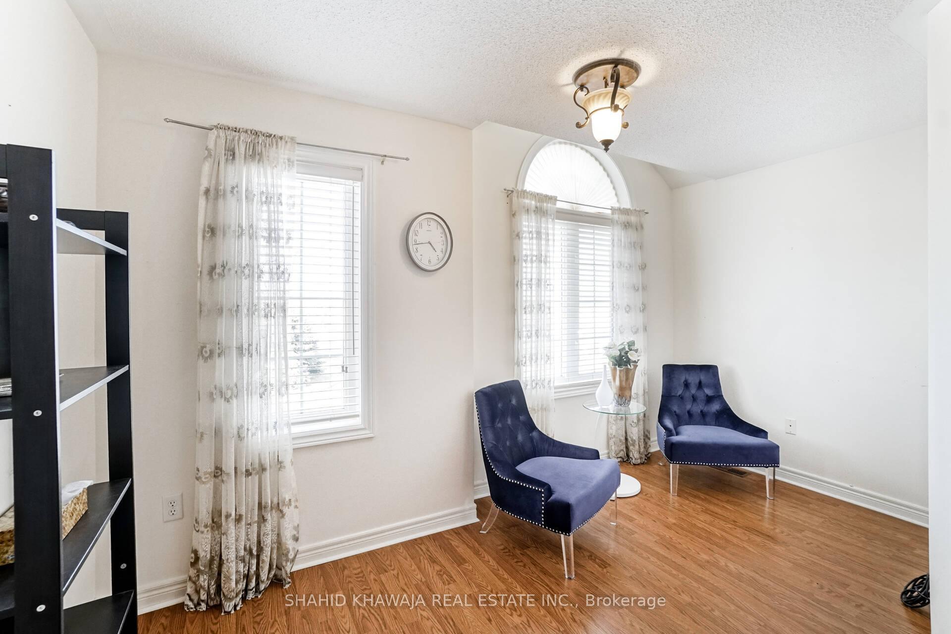 4772 Half Moon Grove