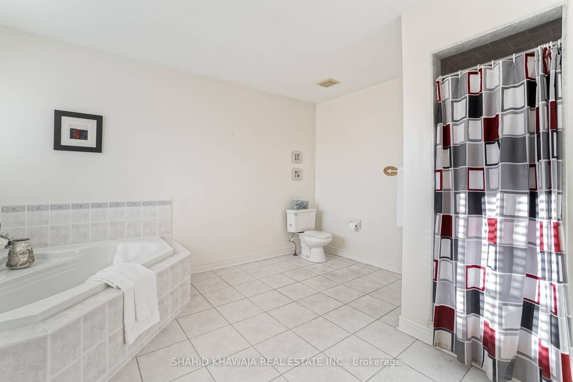 4772 Half Moon Grove