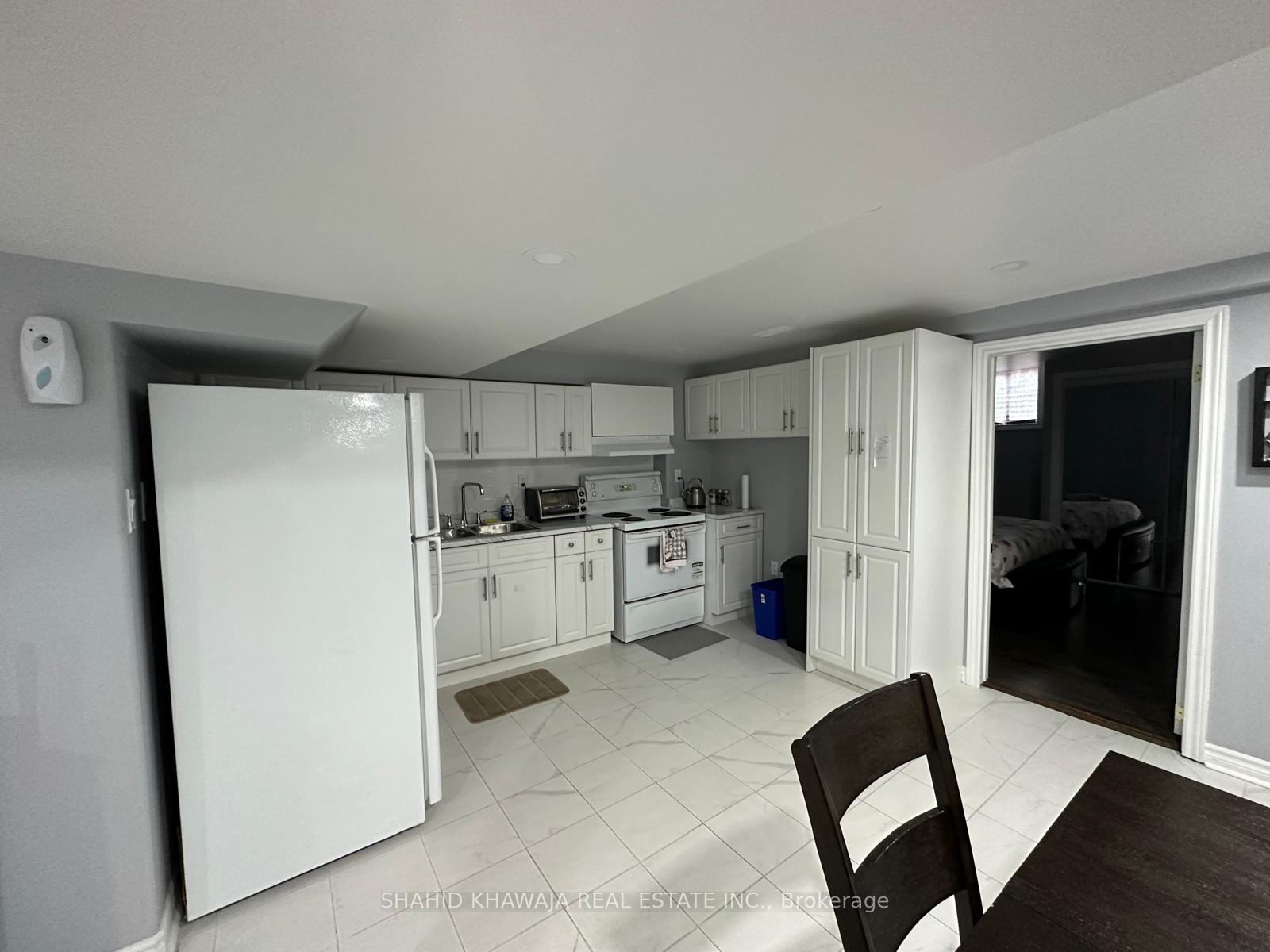 4772 Half Moon Grove