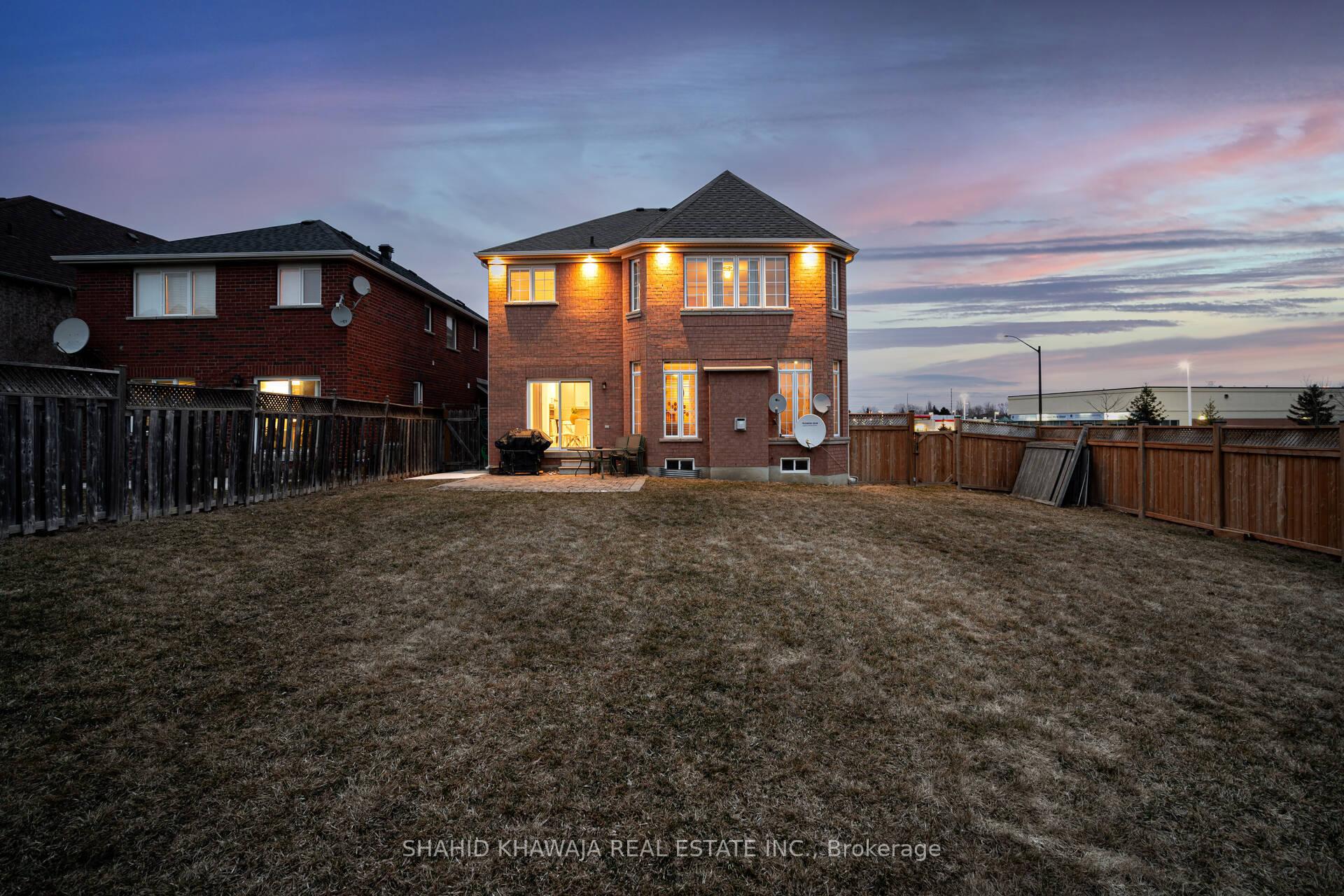 4772 Half Moon Grove