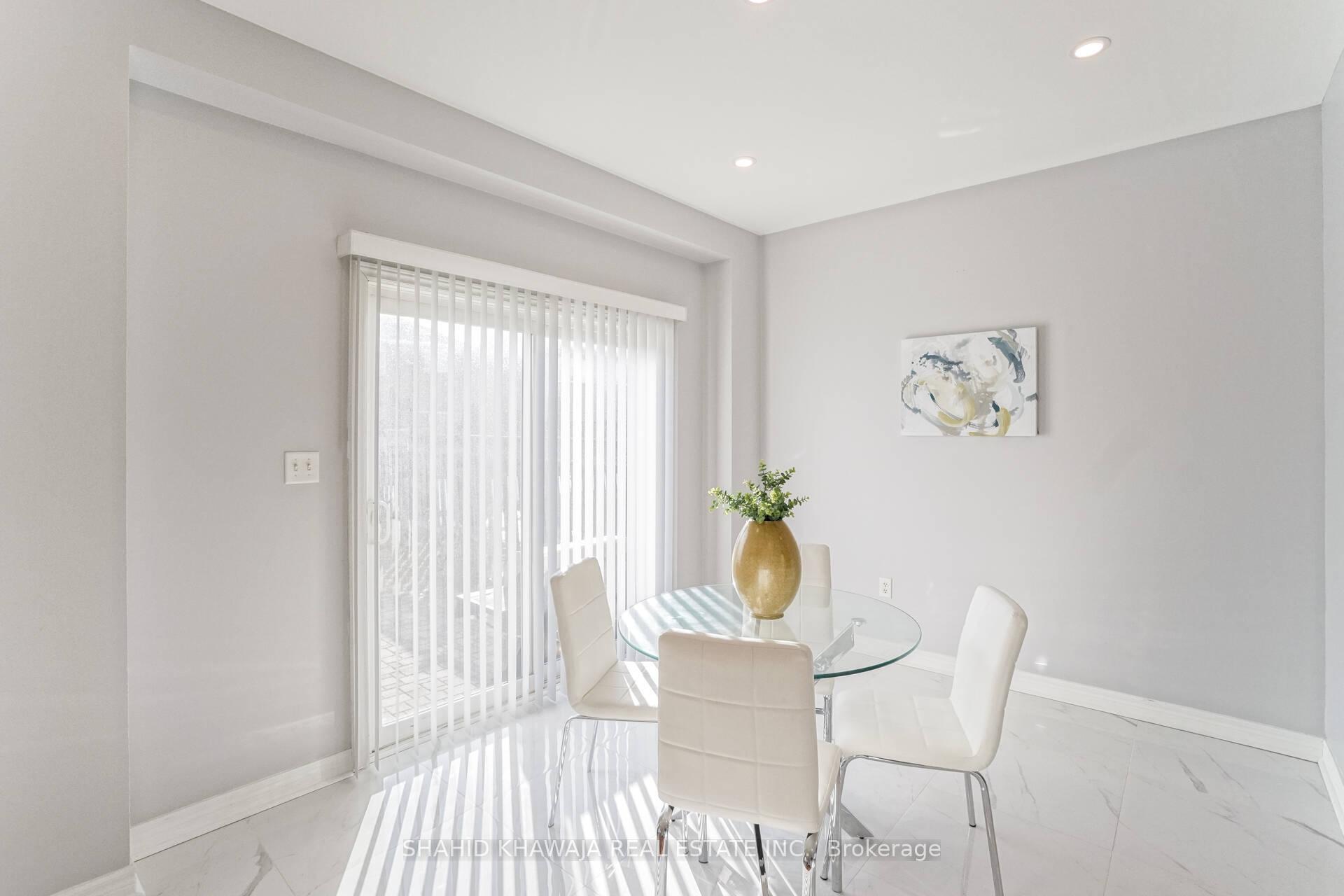 4772 Half Moon Grove