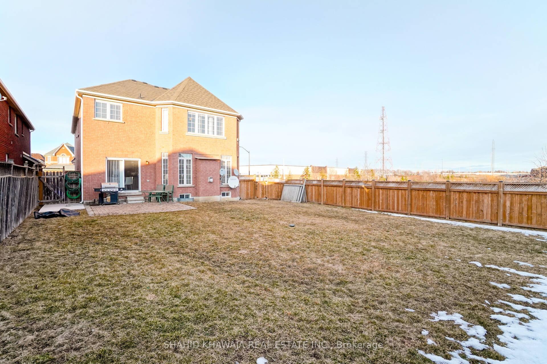 4772 Half Moon Grove