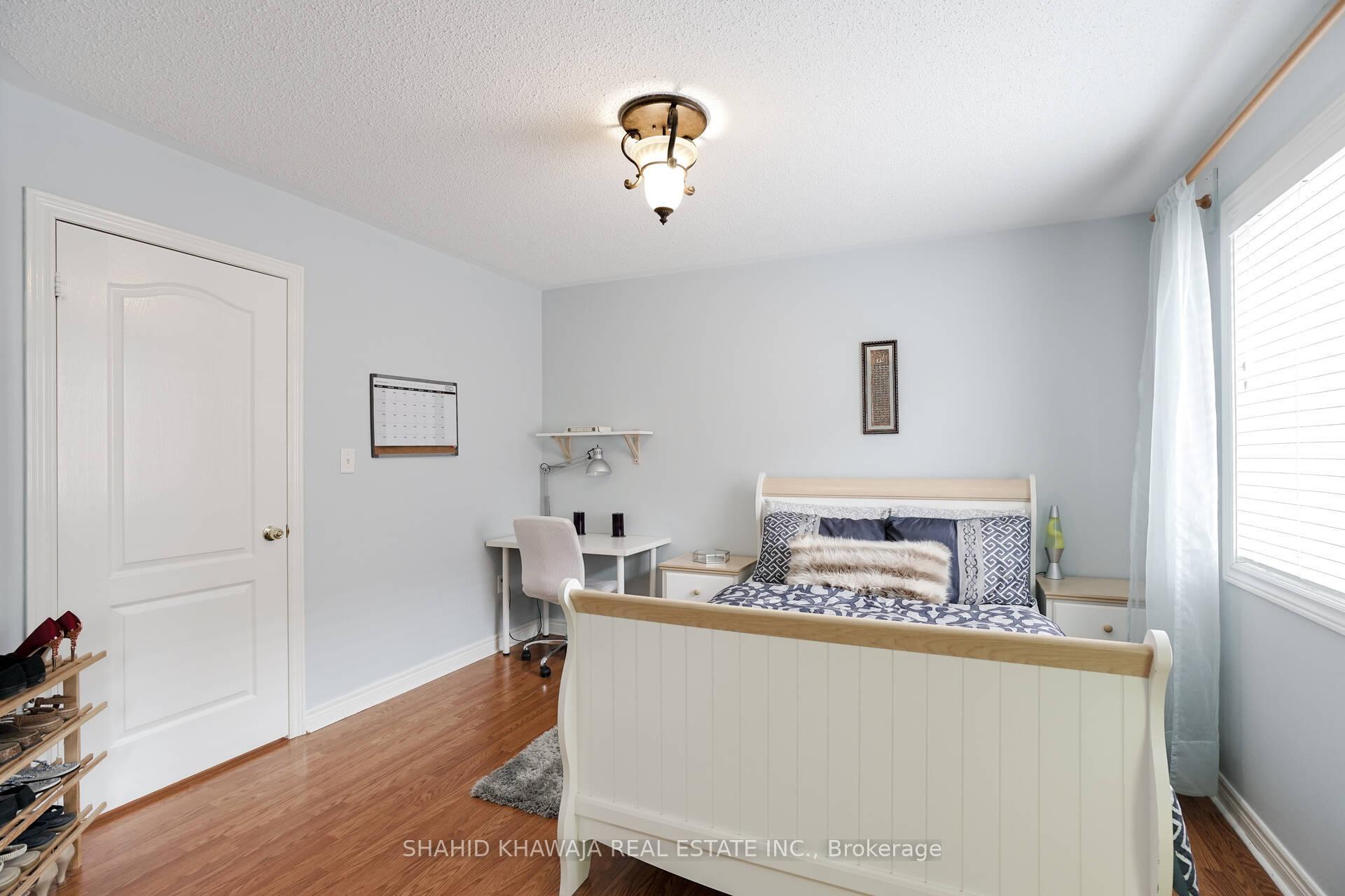 4772 Half Moon Grove