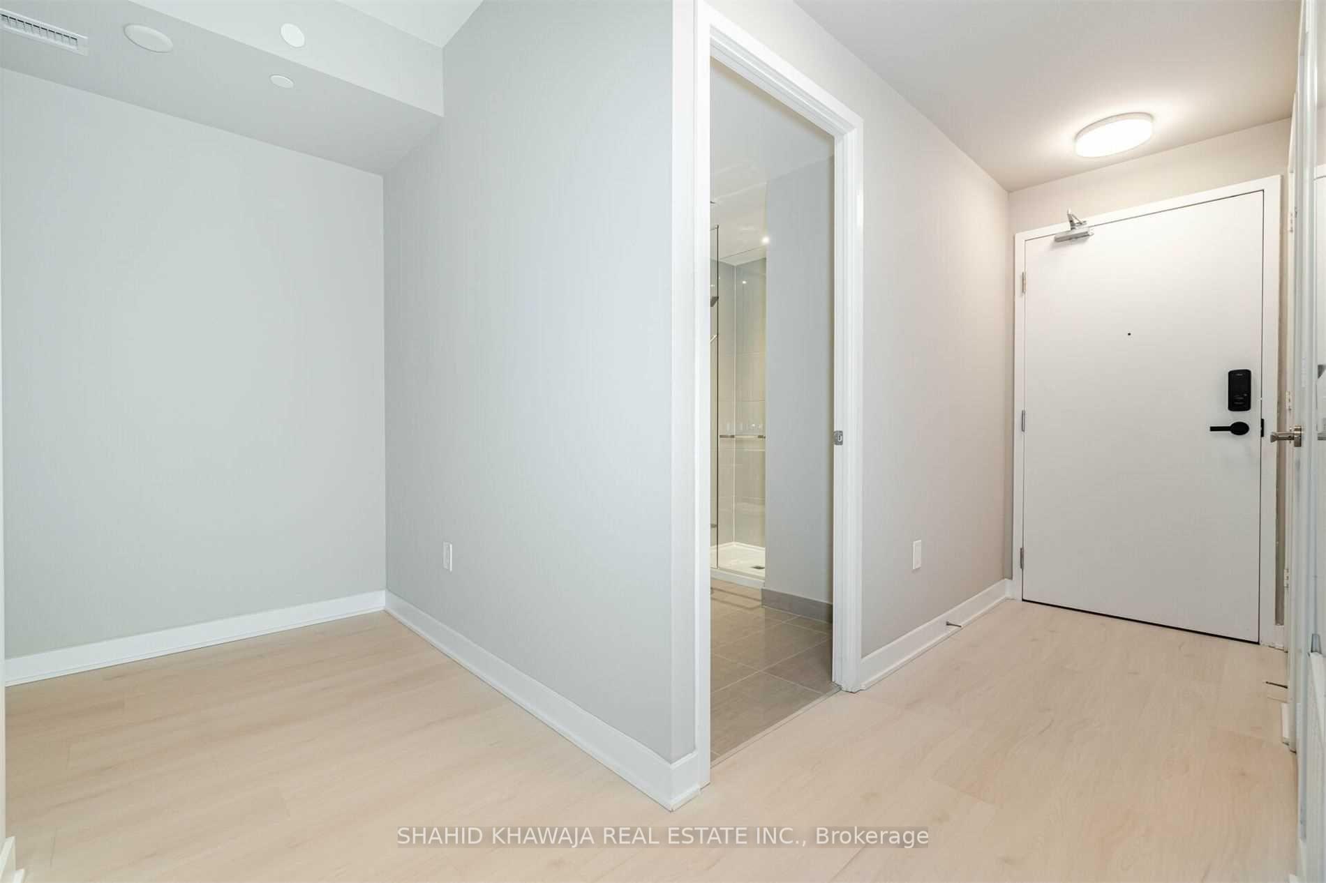 3900 Confederation Parkway 219