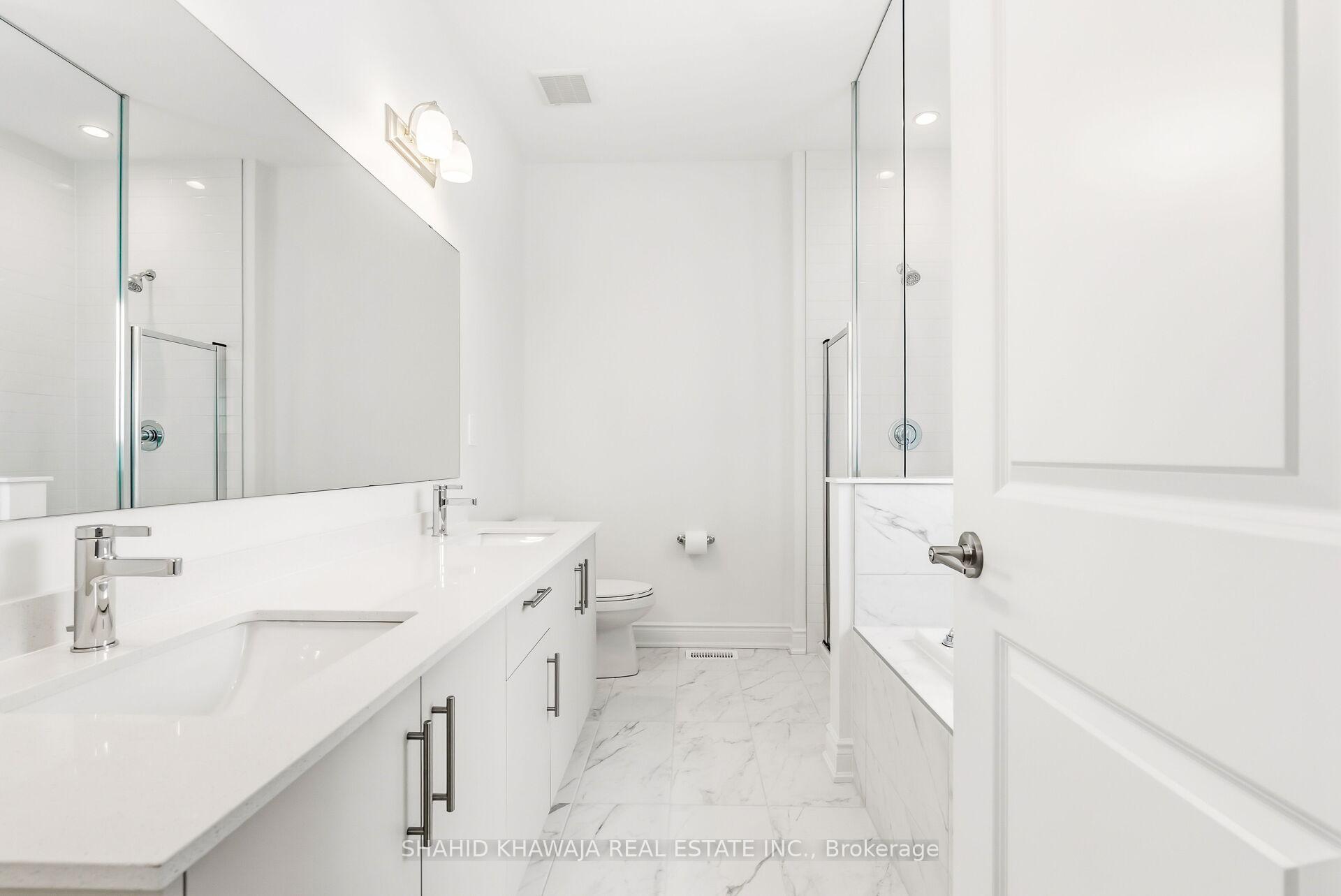 61 Circleview Crescent