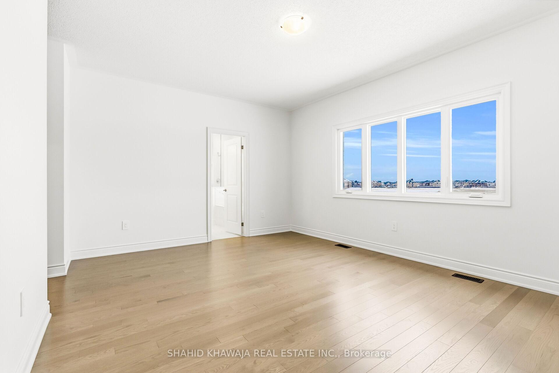 61 Circleview Crescent