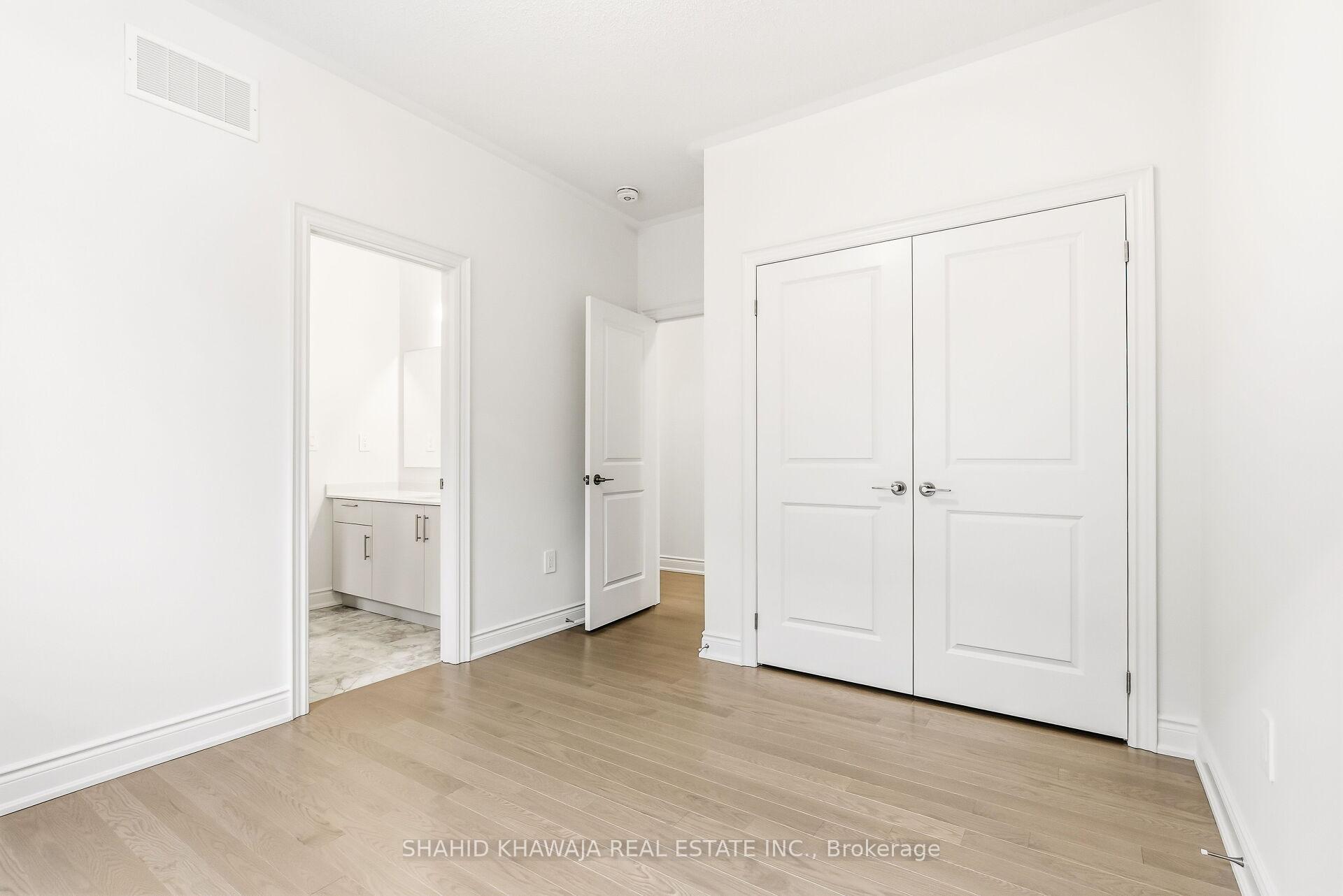 61 Circleview Crescent