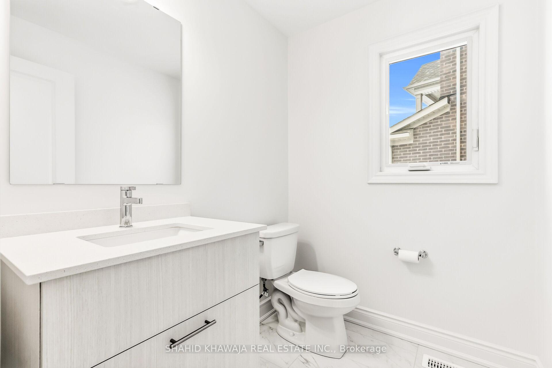 61 Circleview Crescent