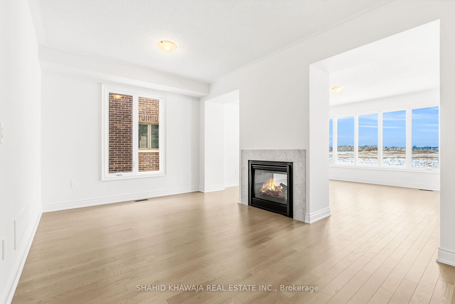 61 Circleview Crescent