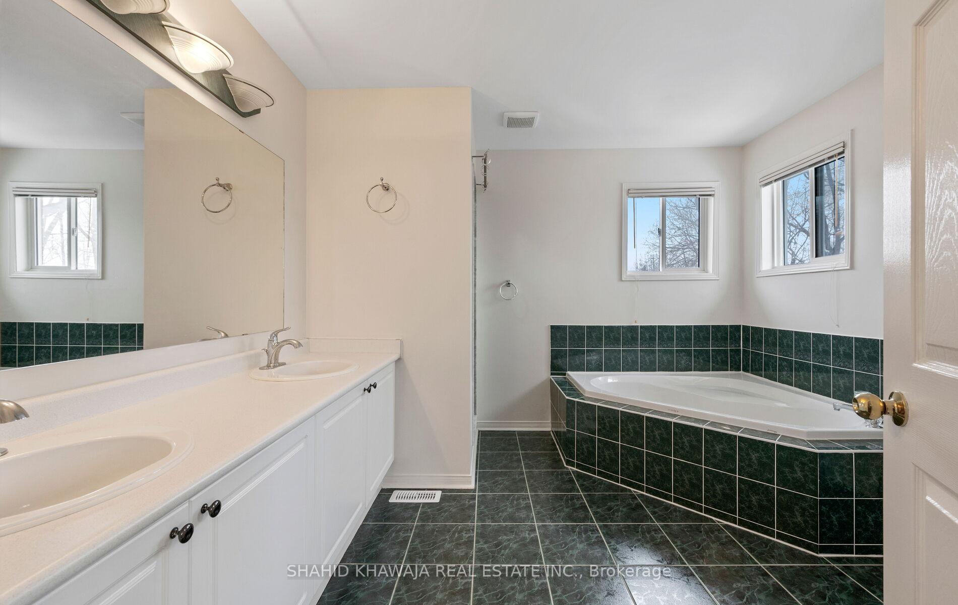 6411 Alderwood Trail