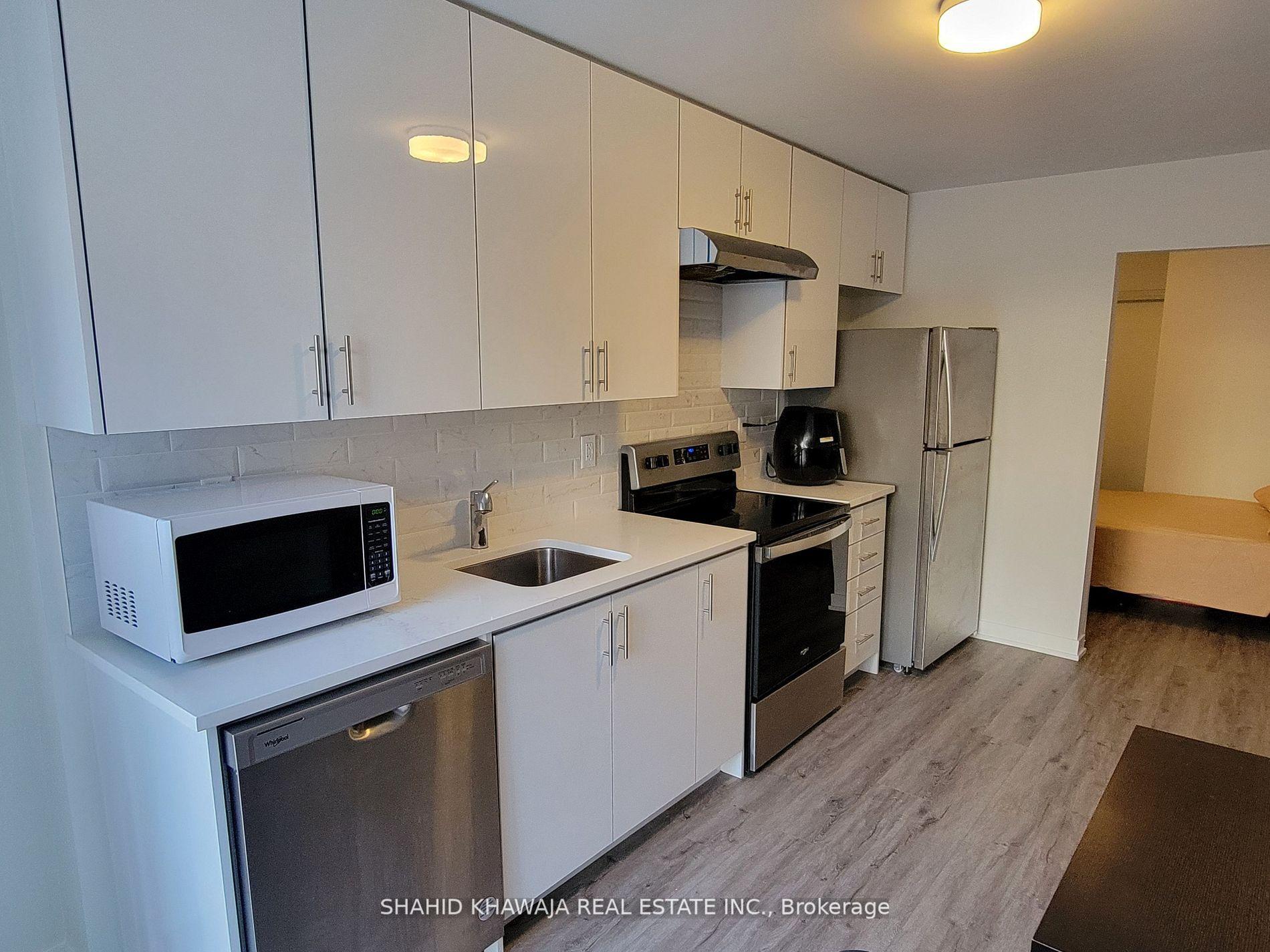 3401 Ridgeway Drive E 304