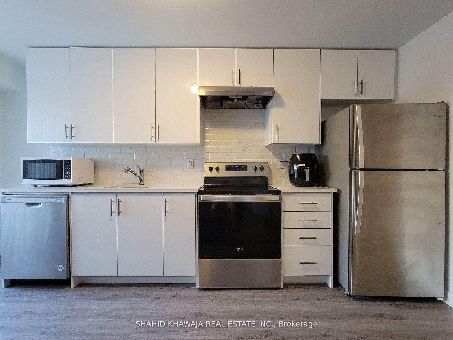 3401 Ridgeway Drive E 304