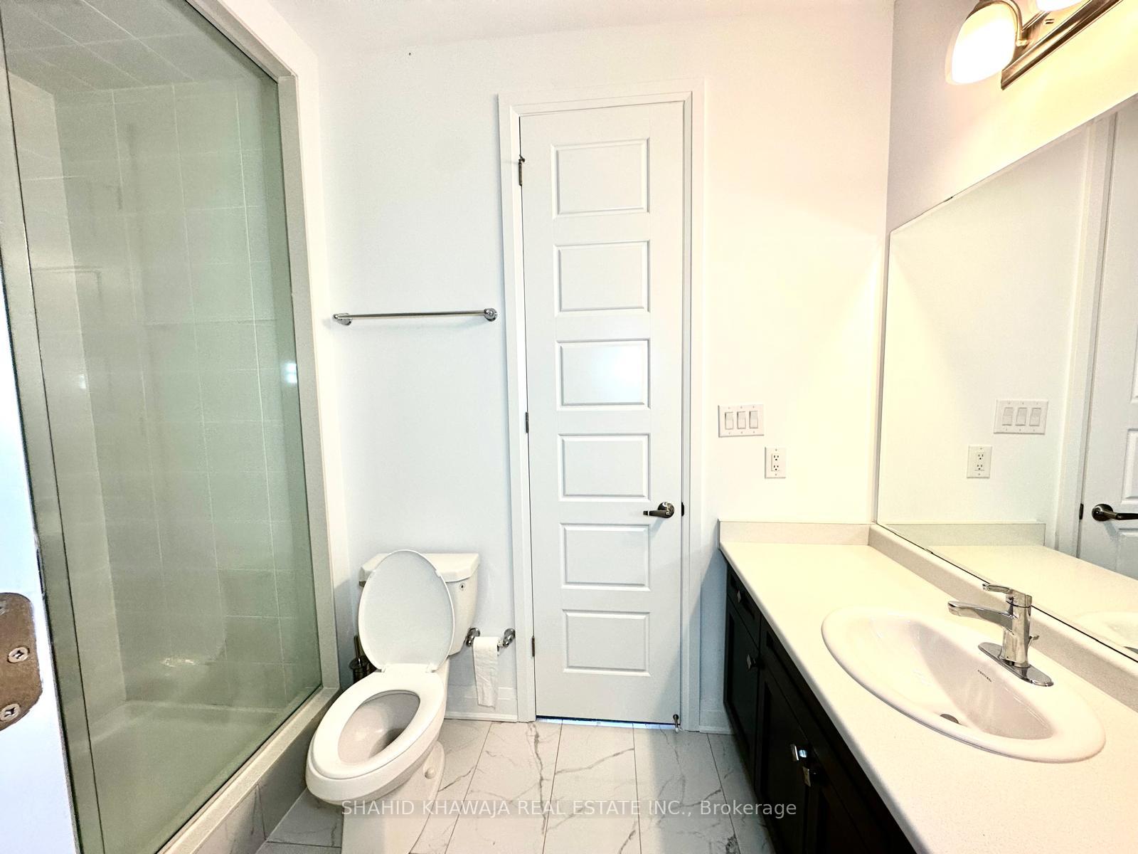 470 Violet Gate Upper