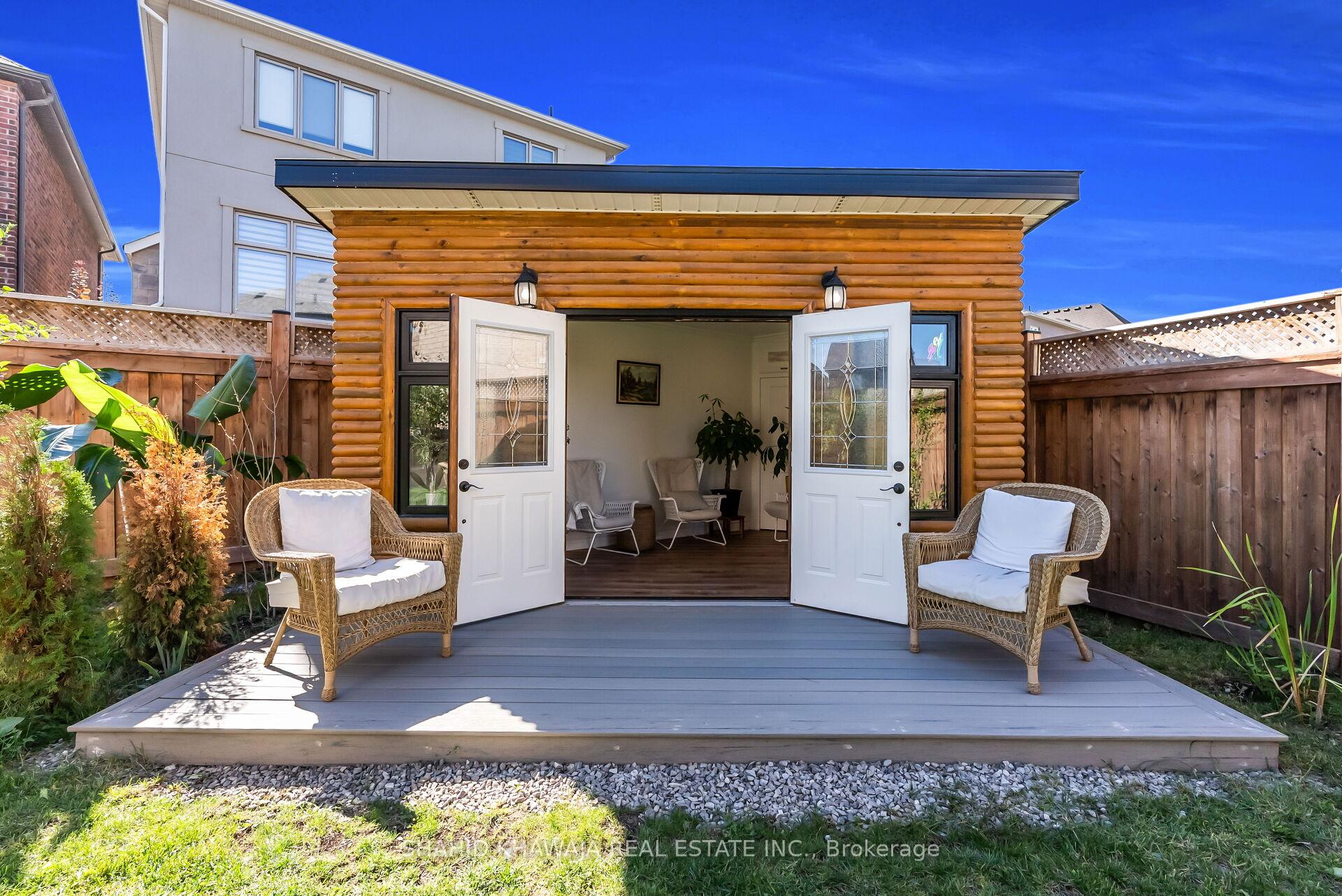 1417 Varelas Passage