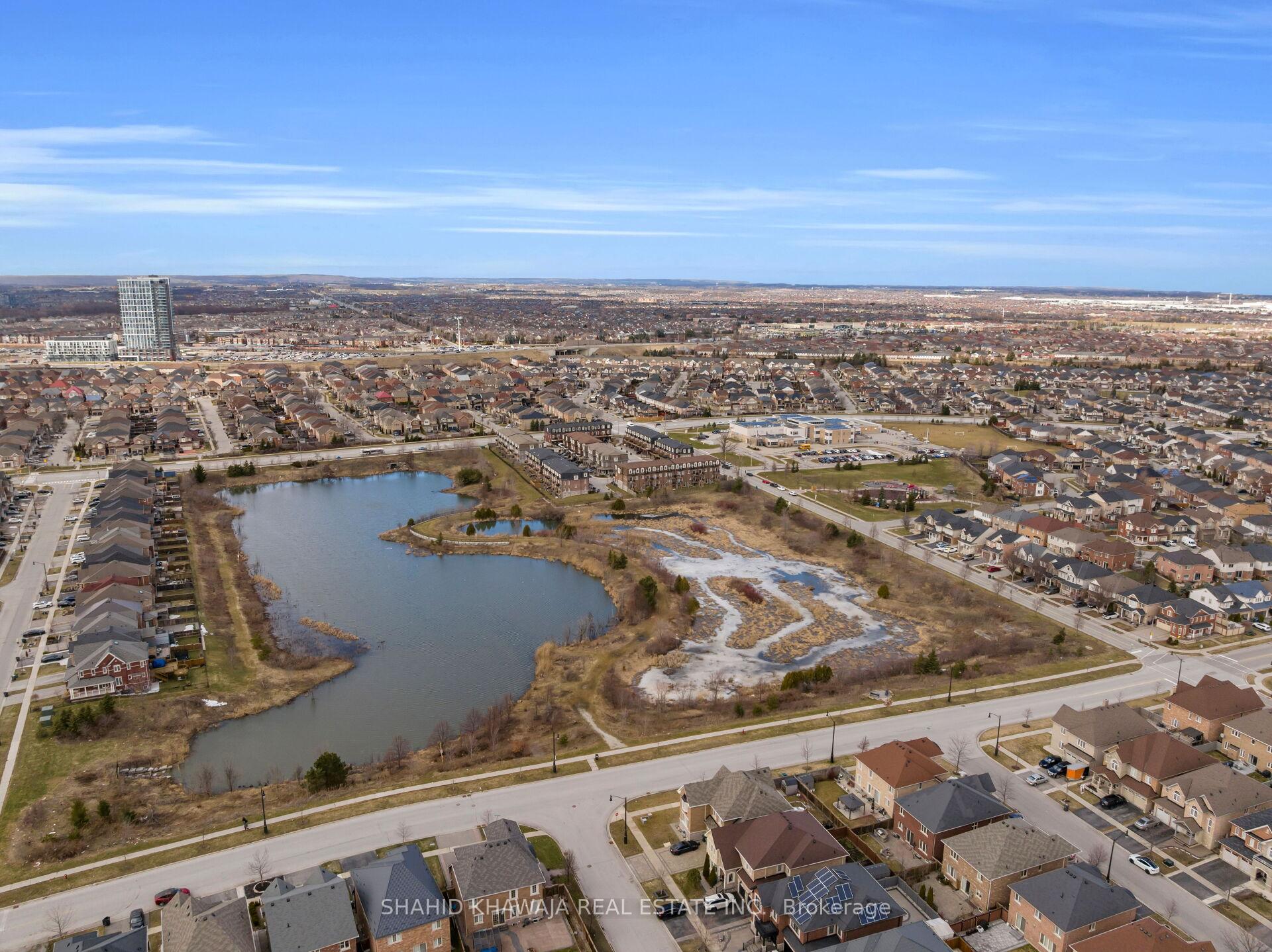 12 Orangeblossom Trail