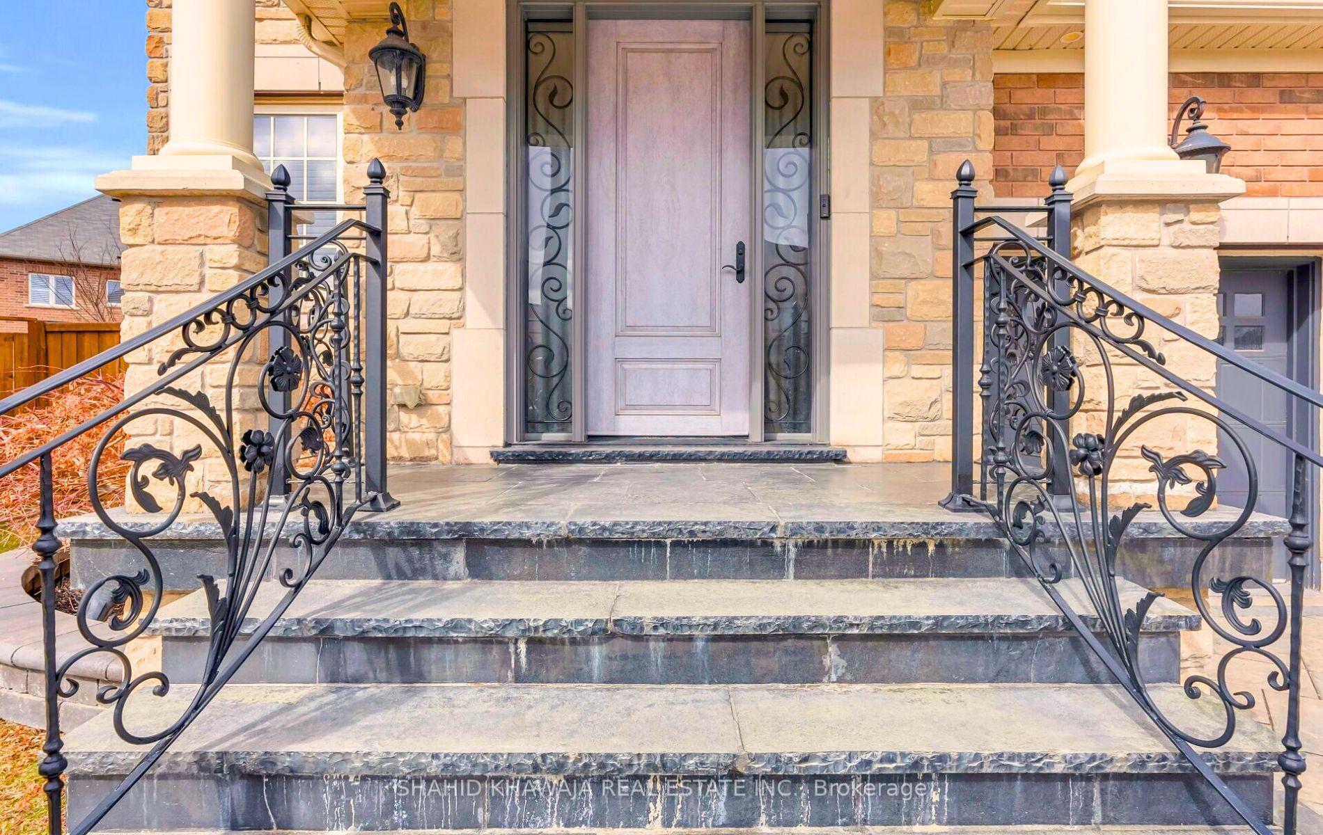 12 Orangeblossom Trail