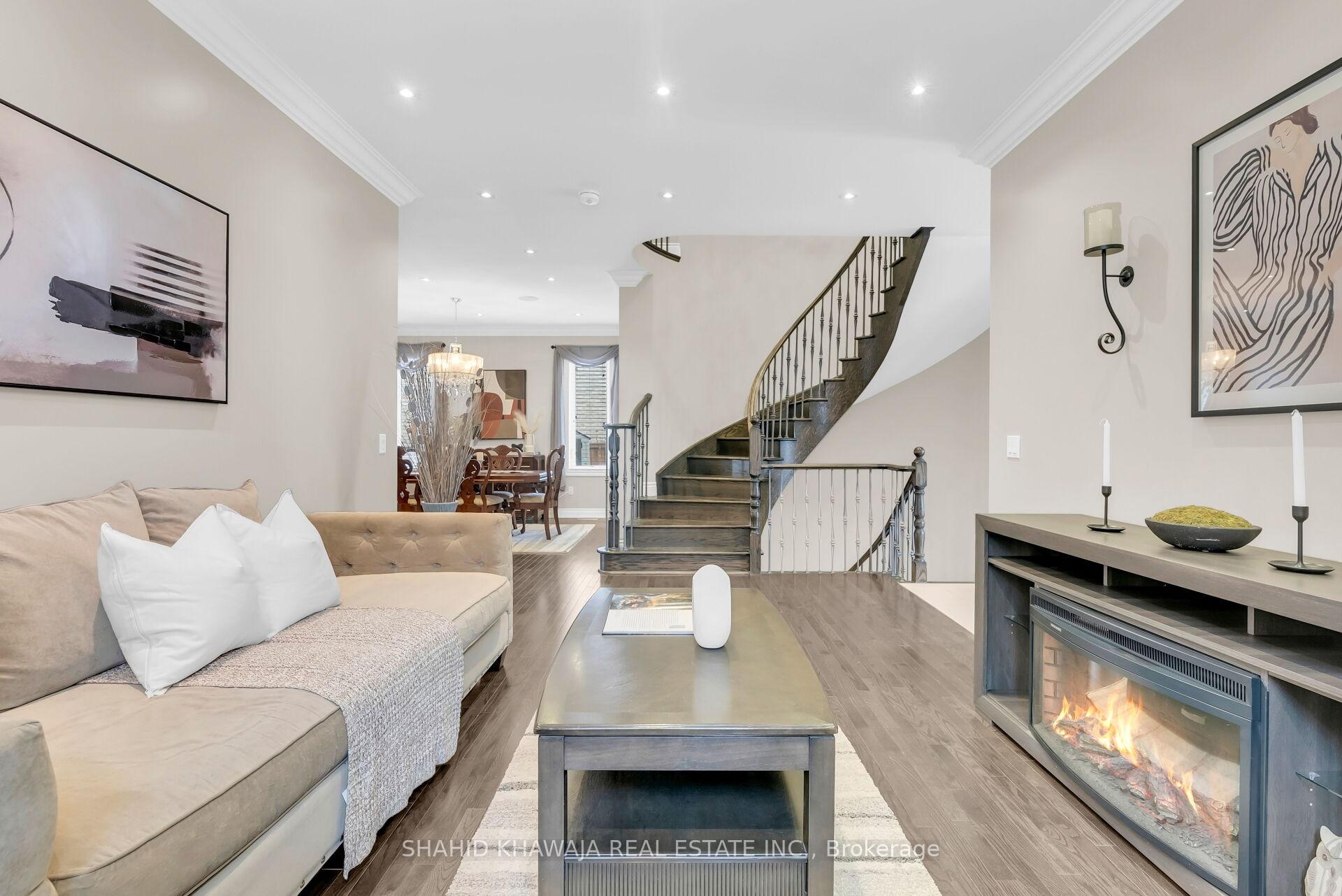 12 Orangeblossom Trail