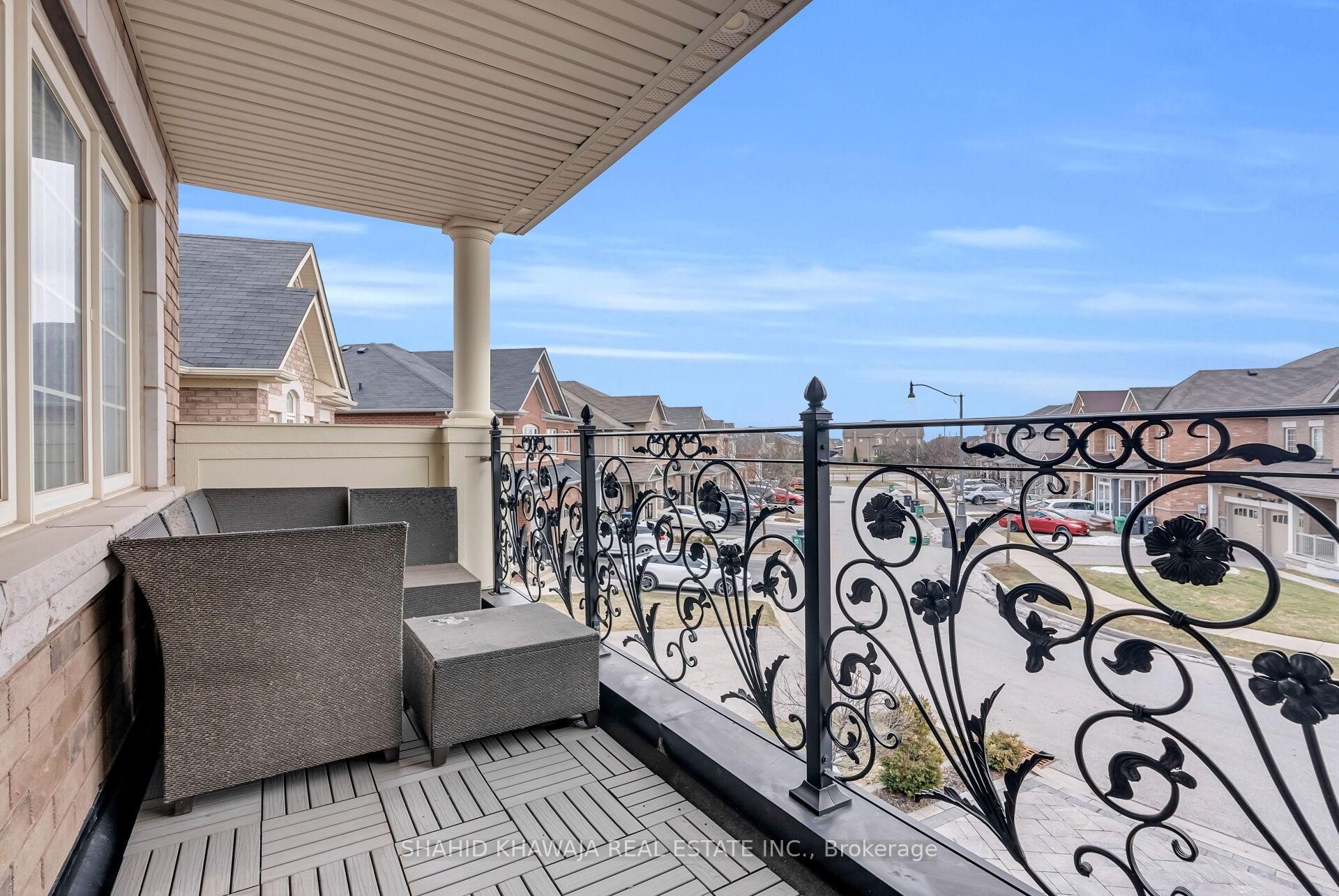 12 Orangeblossom Trail