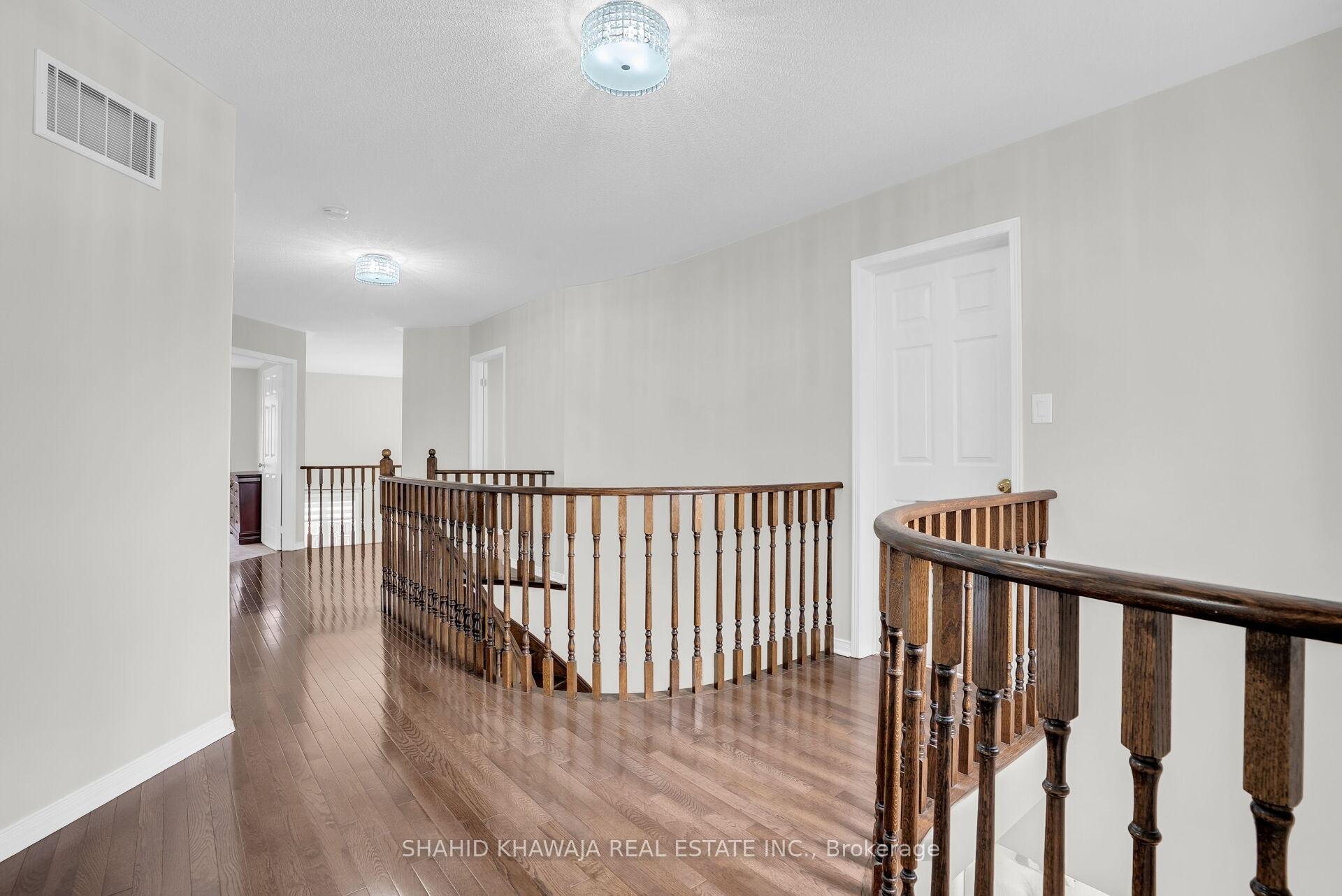 4569 Sandford Farm Drive