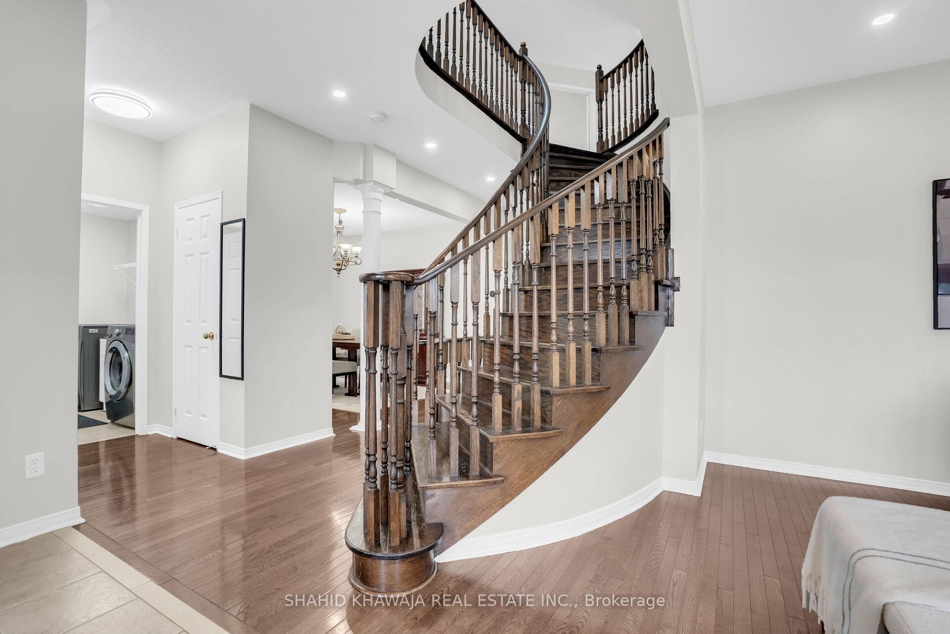 4569 Sandford Farm Drive