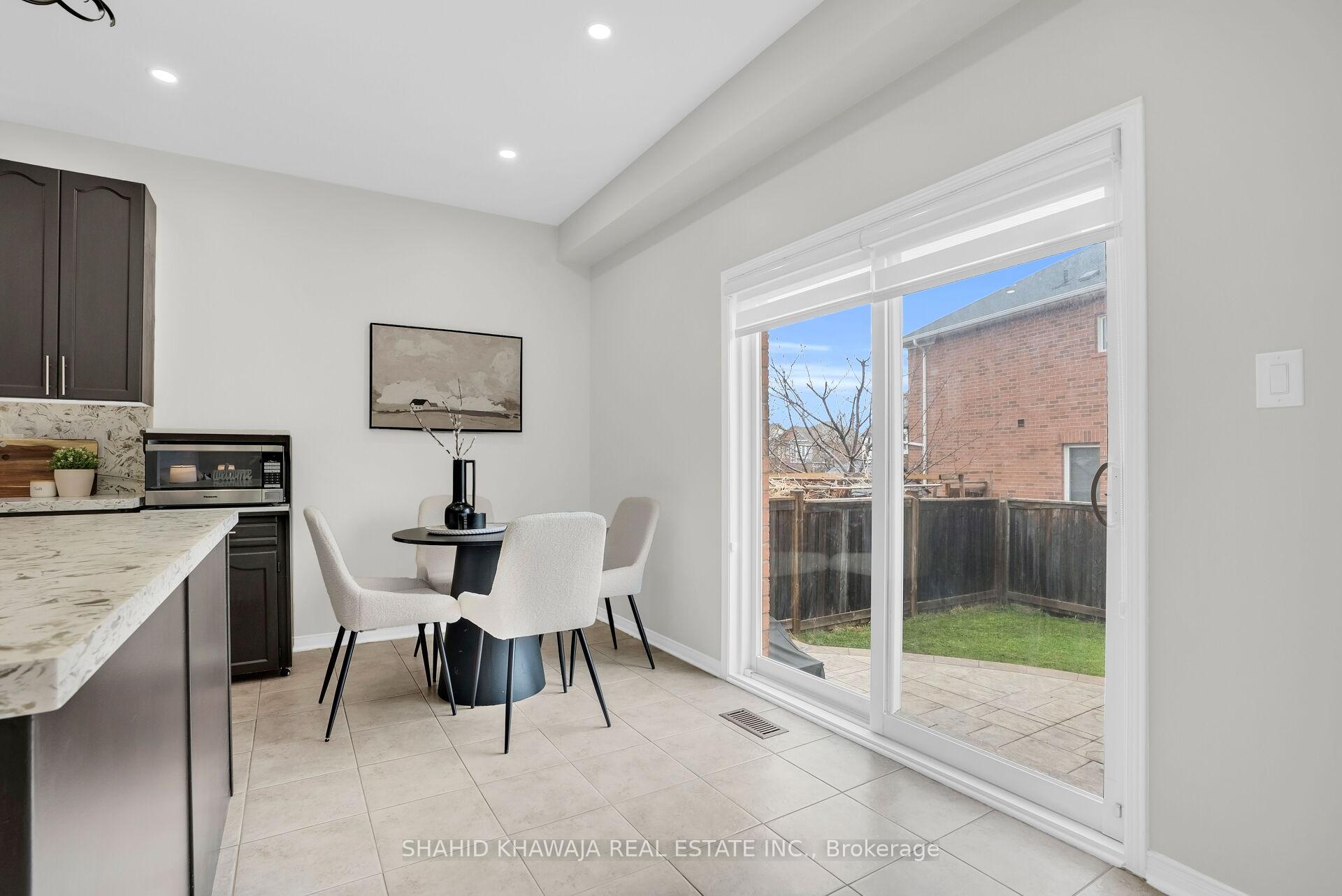 4569 Sandford Farm Drive