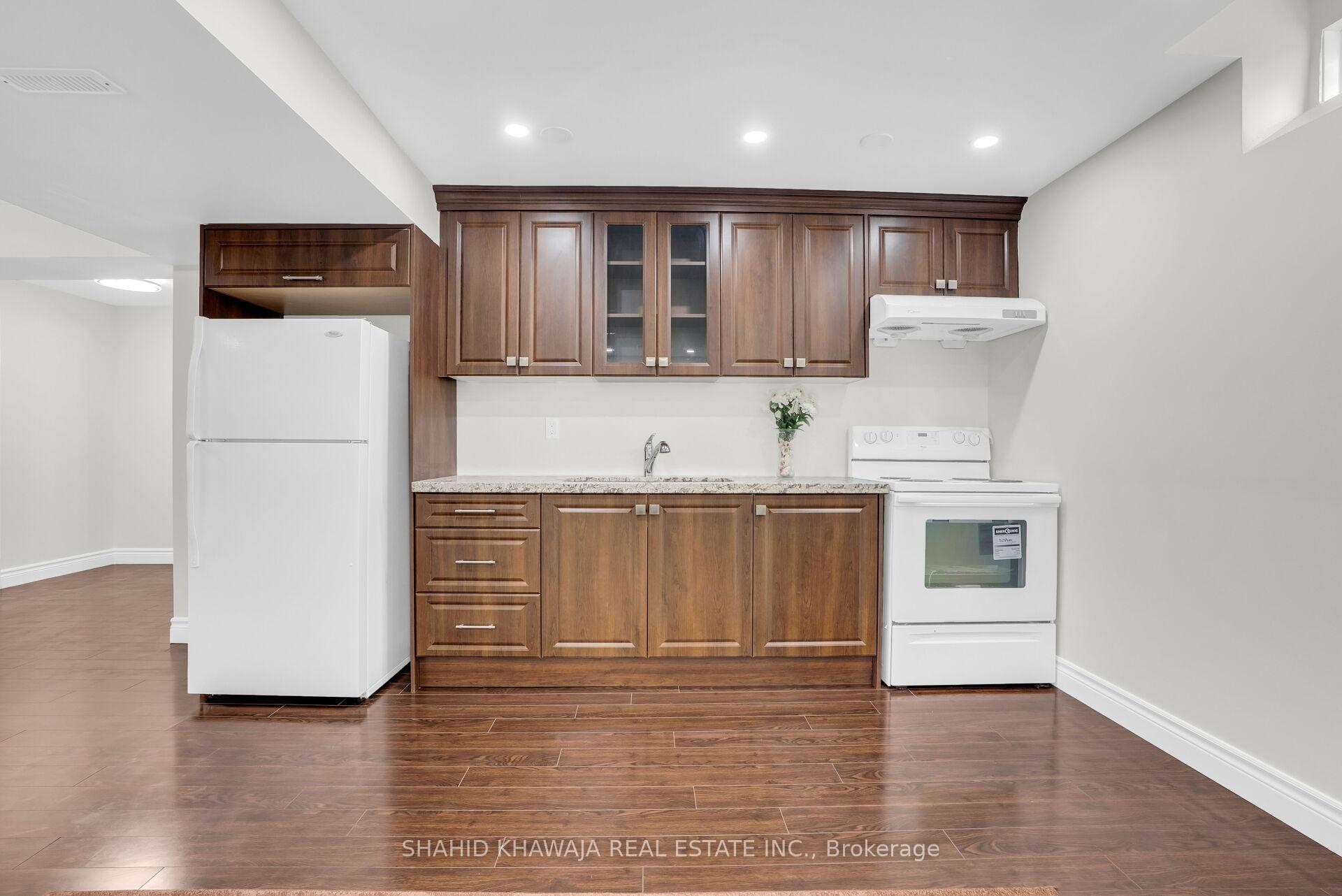 4569 Sandford Farm Drive