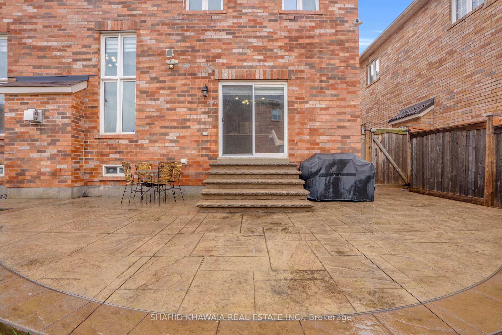 4569 Sandford Farm Drive