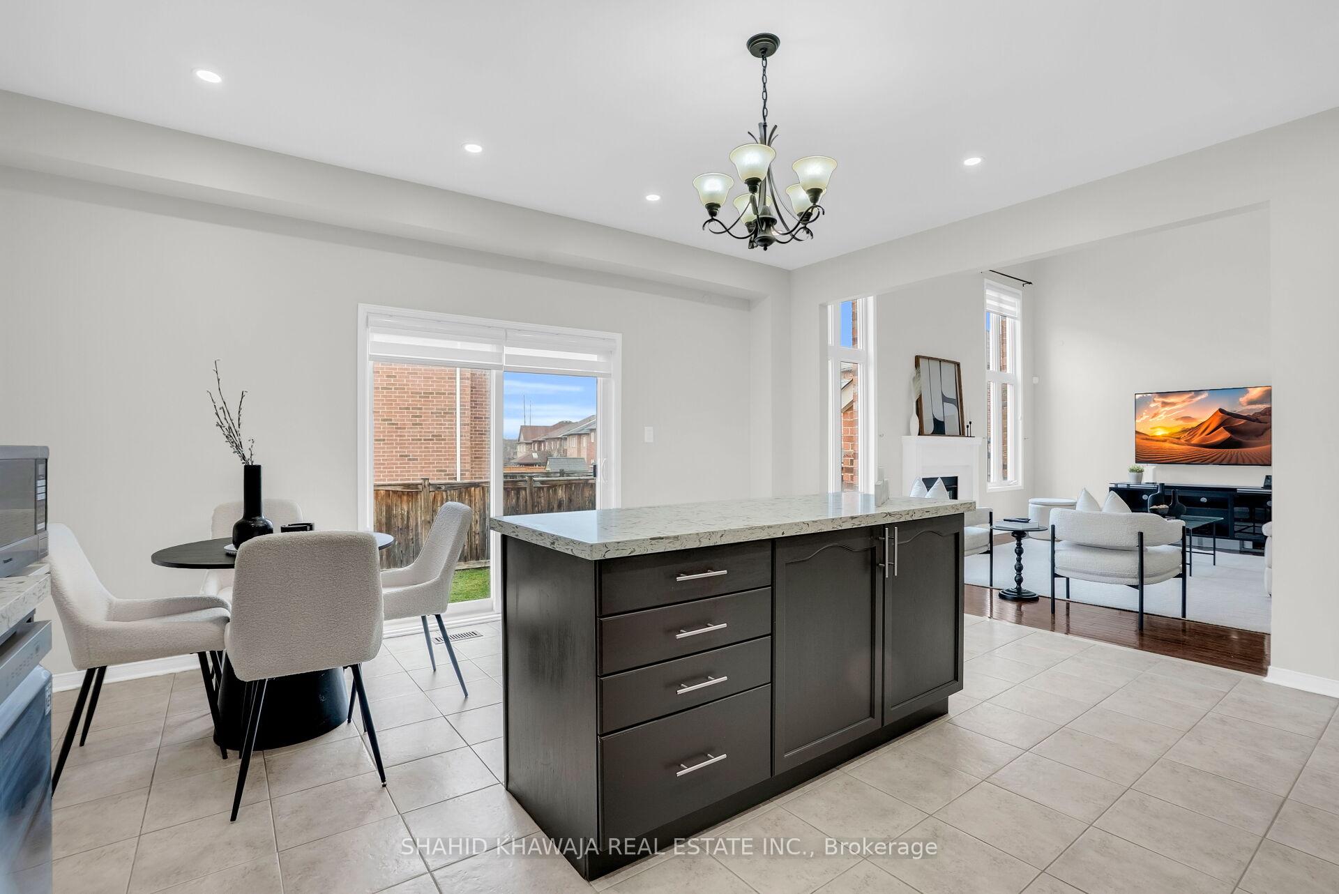 4569 Sandford Farm Drive