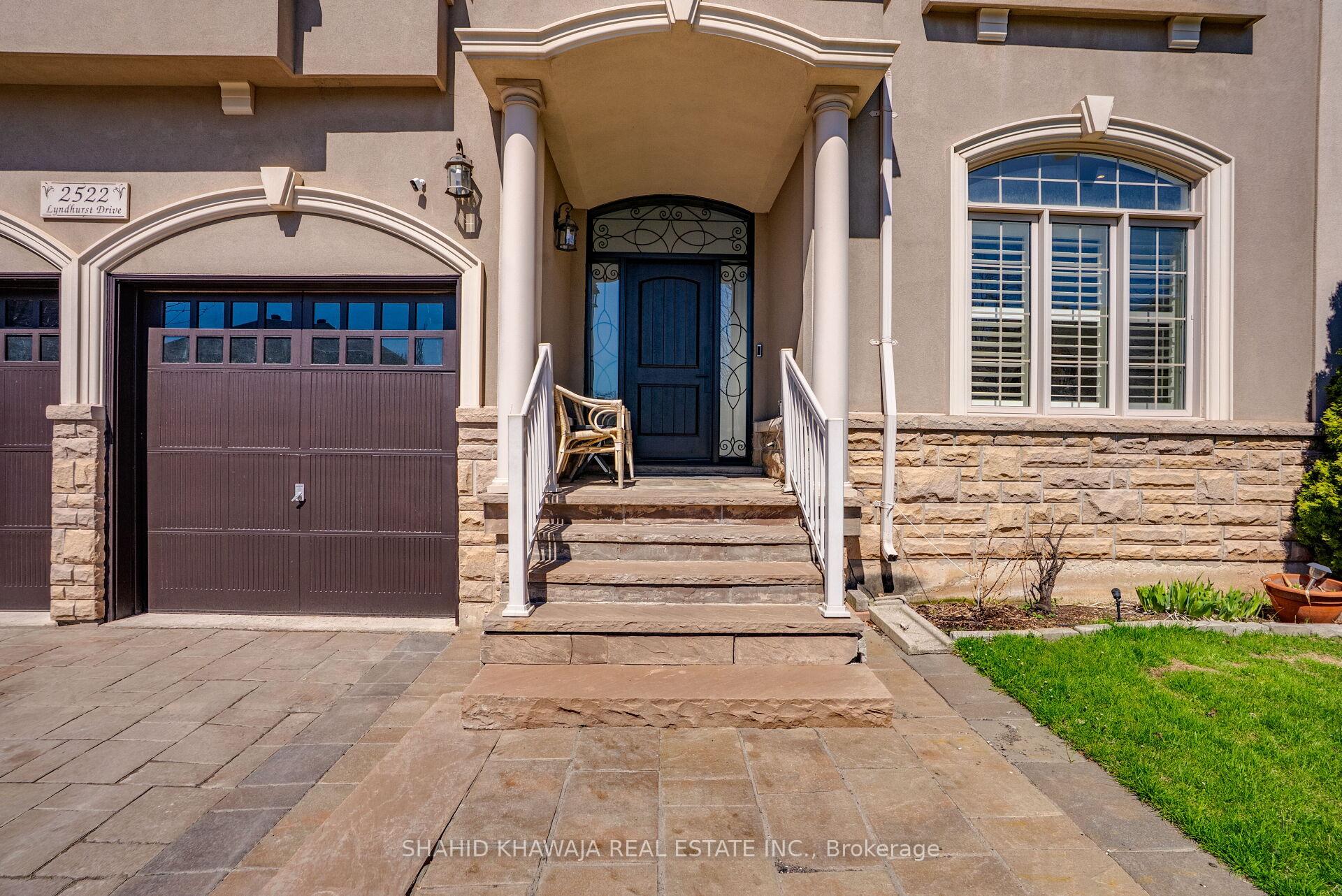 2522 Lyndhurst Drive