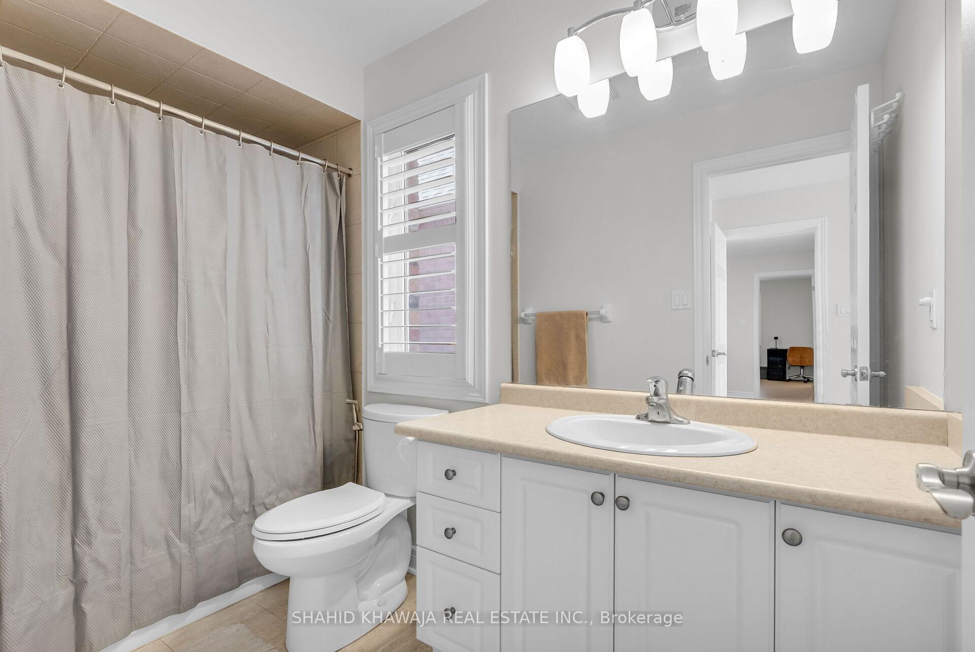 2522 Lyndhurst Drive