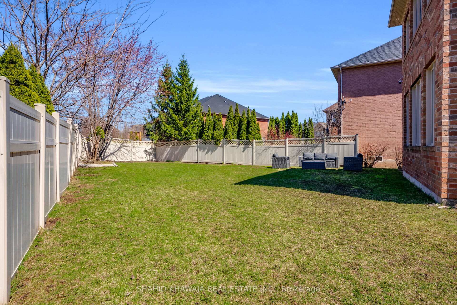 2522 Lyndhurst Drive