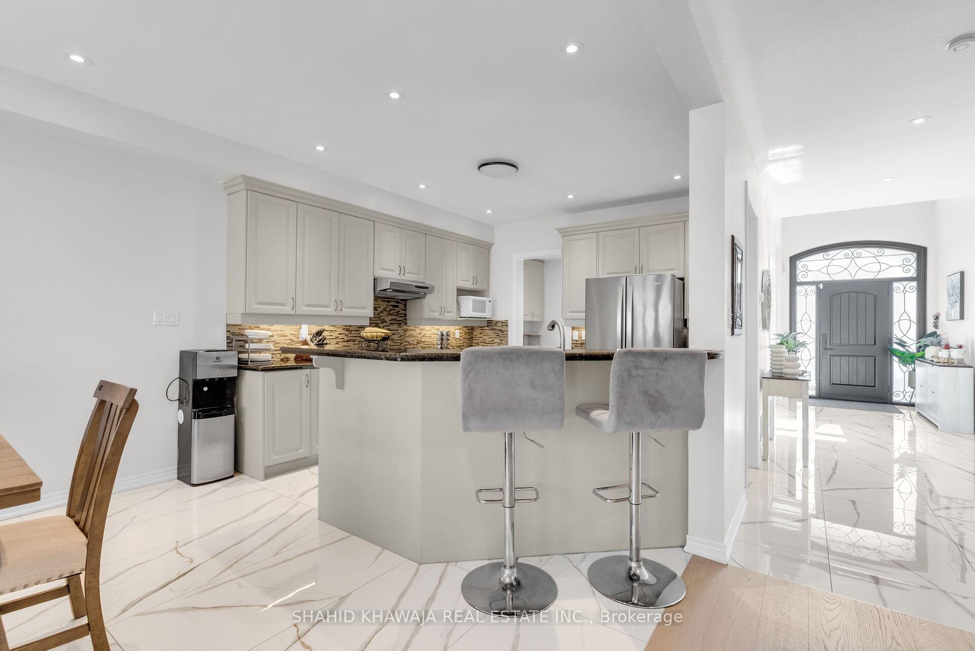 2522 Lyndhurst Drive