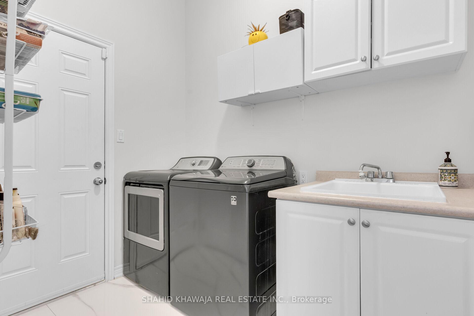 2522 Lyndhurst Drive