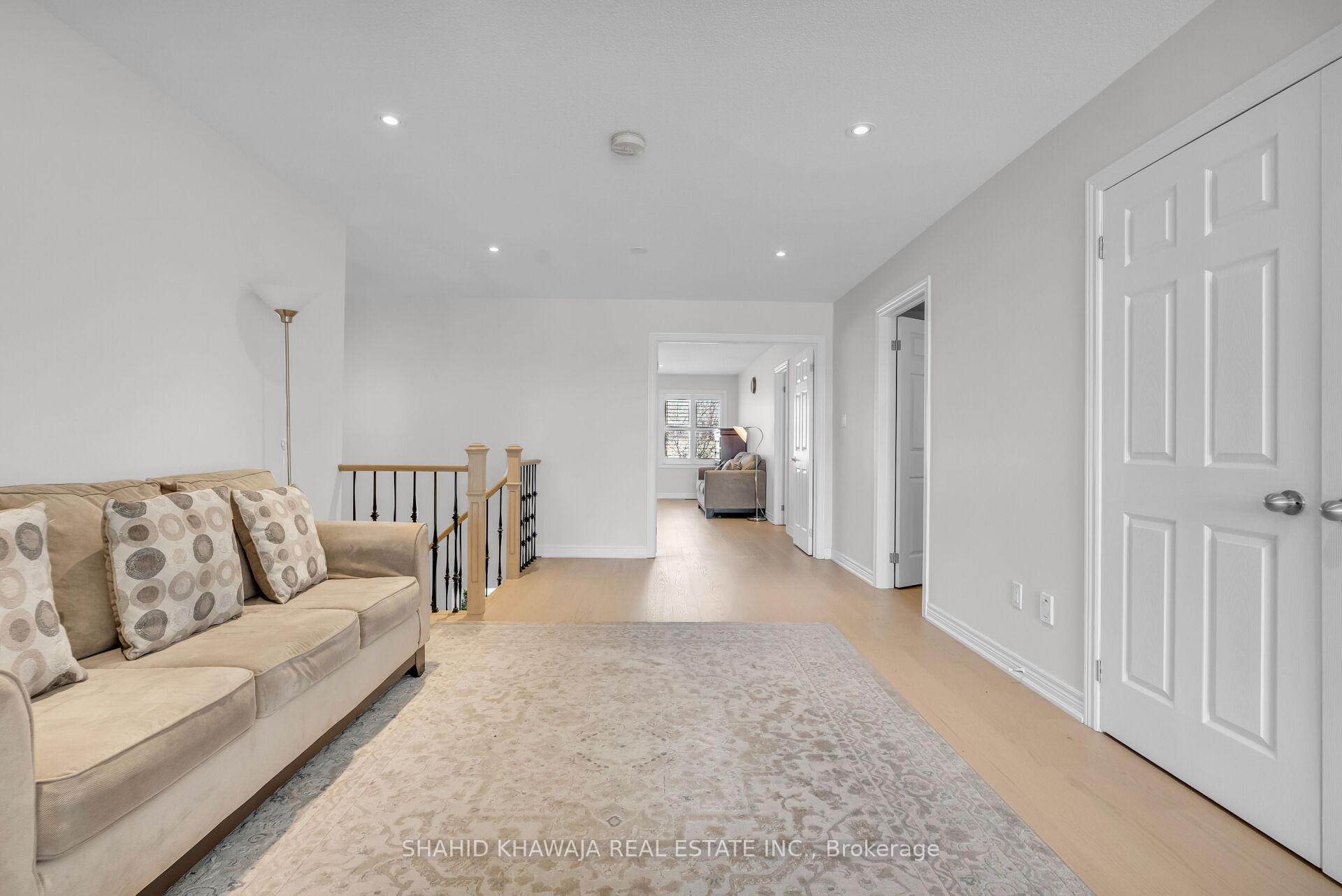 2522 Lyndhurst Drive