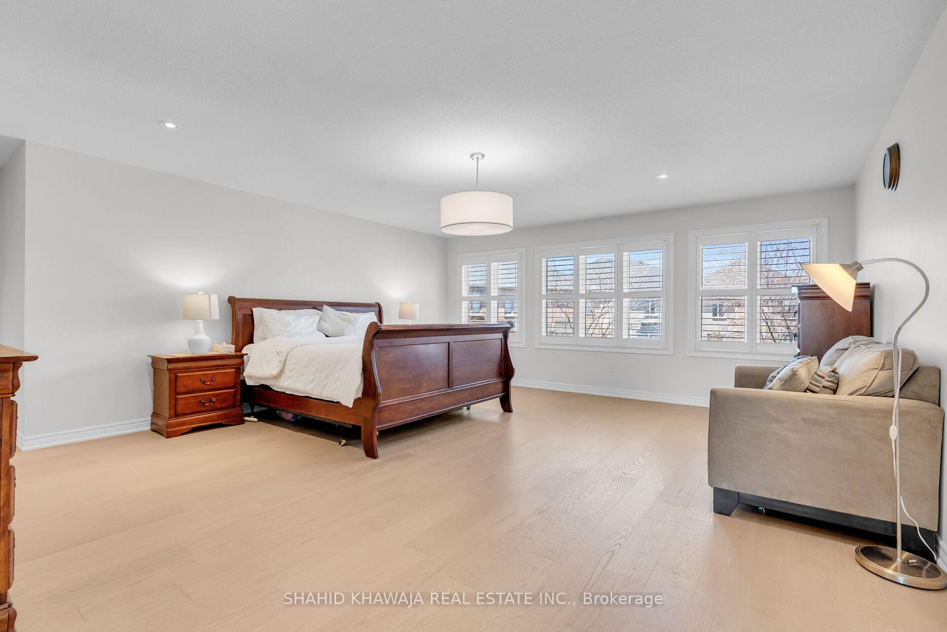 2522 Lyndhurst Drive