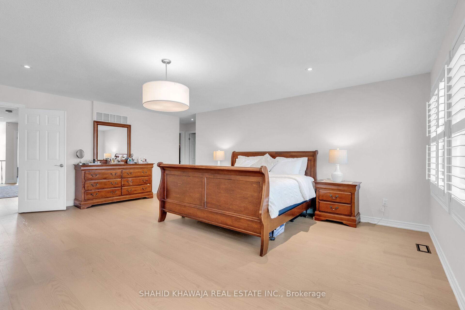 2522 Lyndhurst Drive