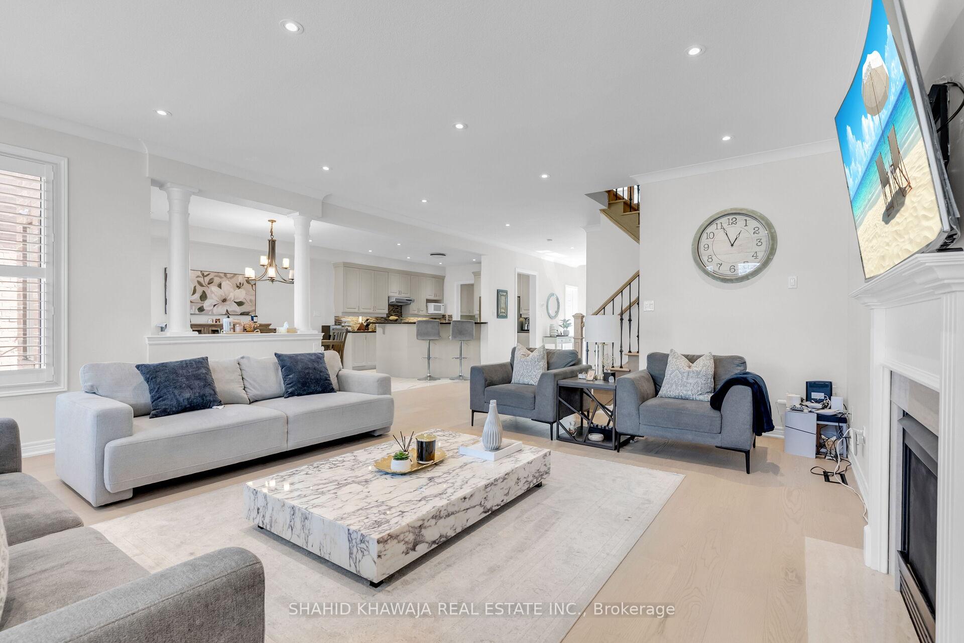 2522 Lyndhurst Drive