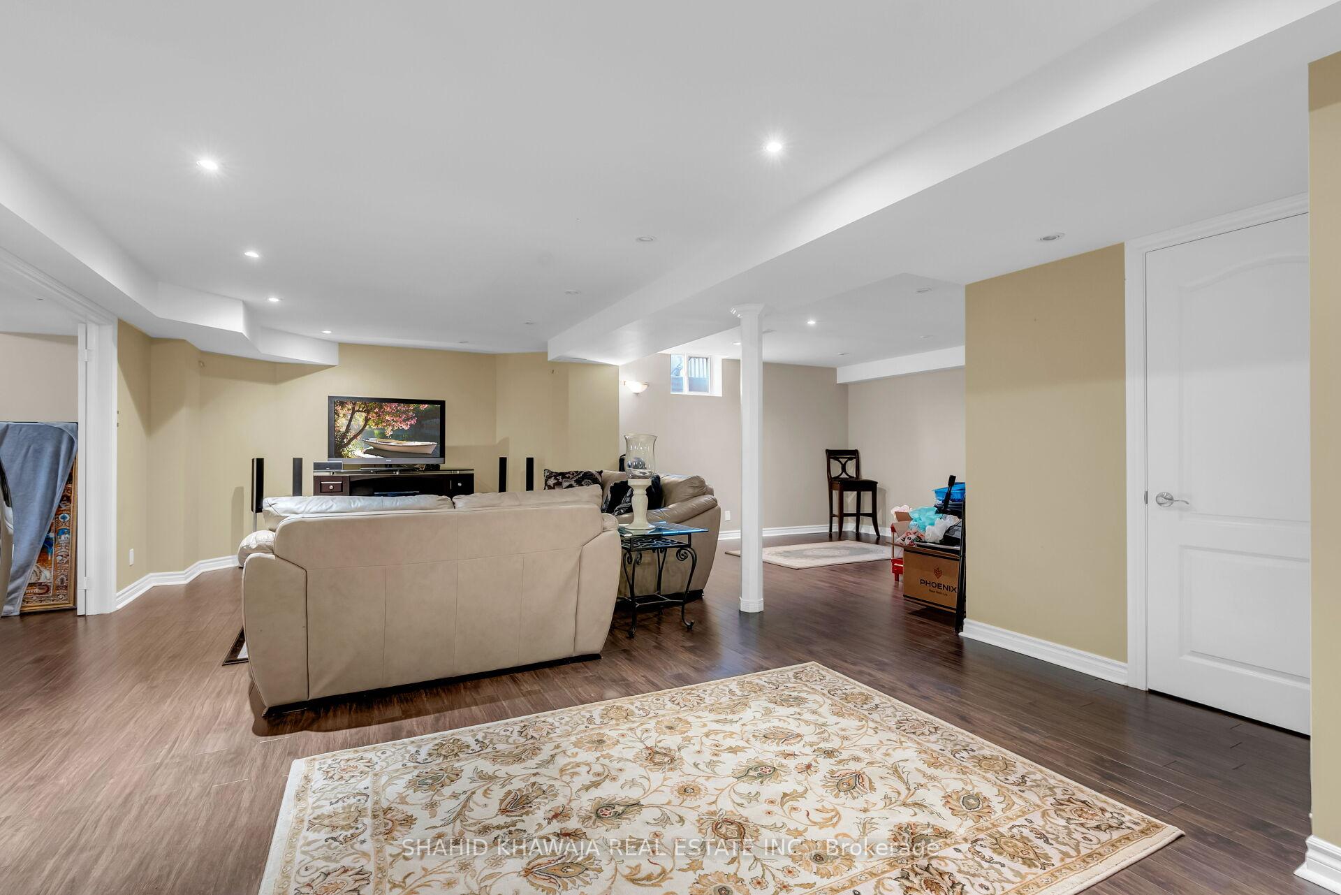 4786 St. Martin Mews