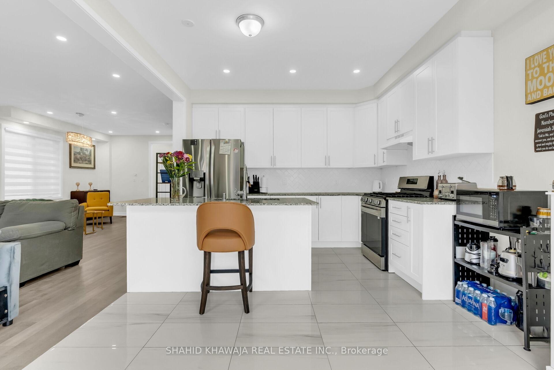641 Leatherleaf Landing